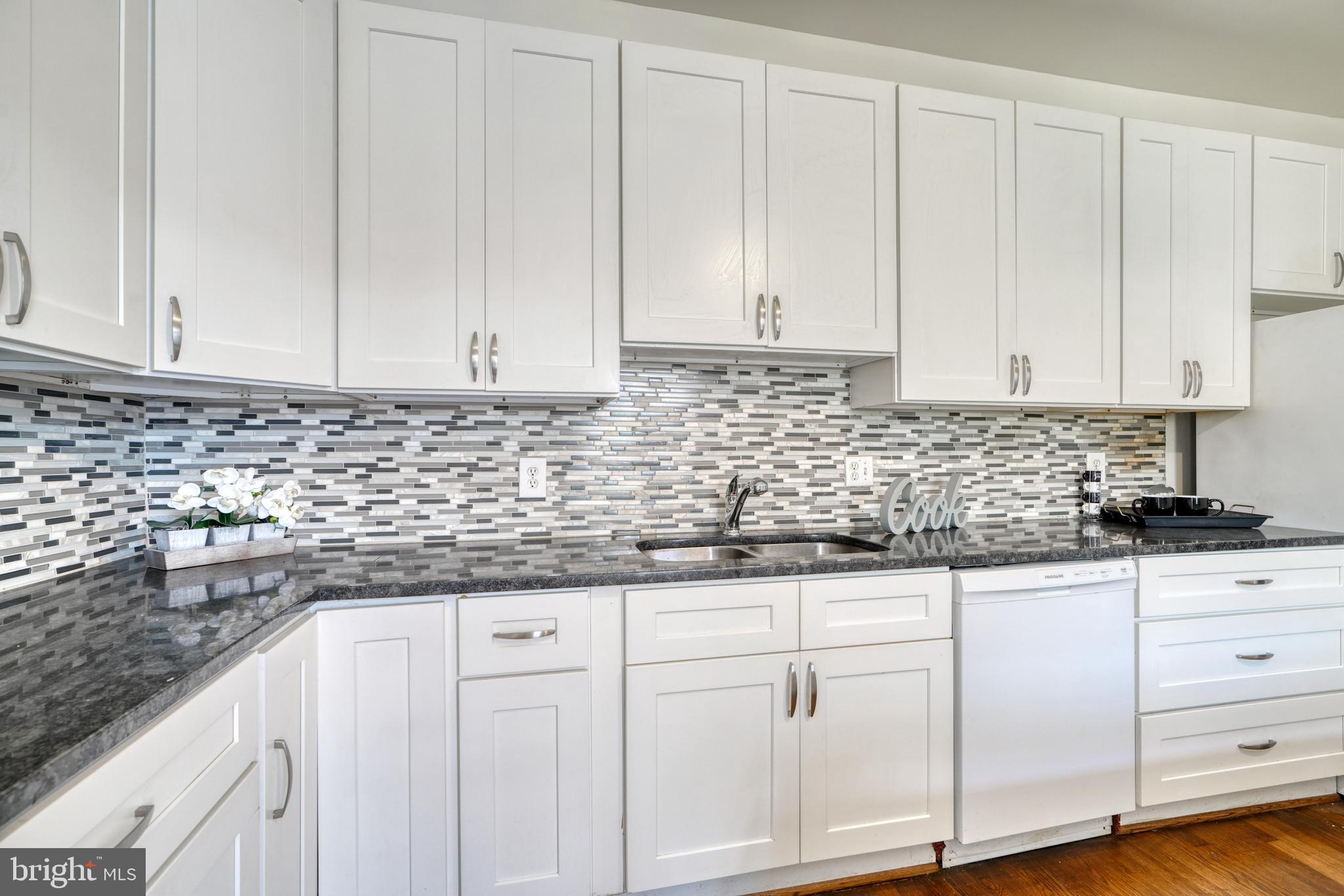 WAVERLY - Residential