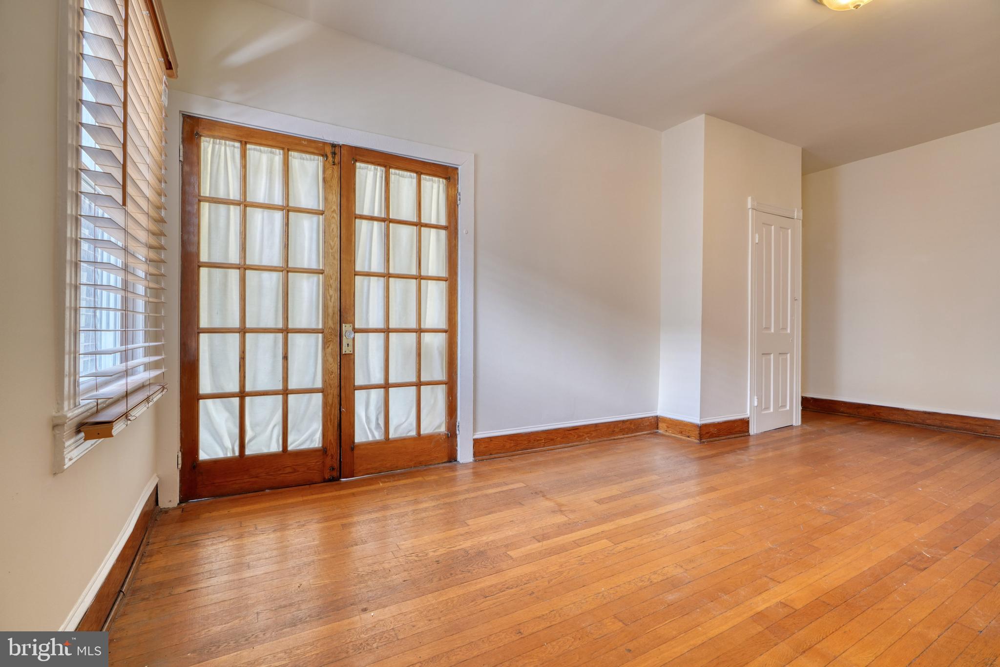 WAVERLY - Residential