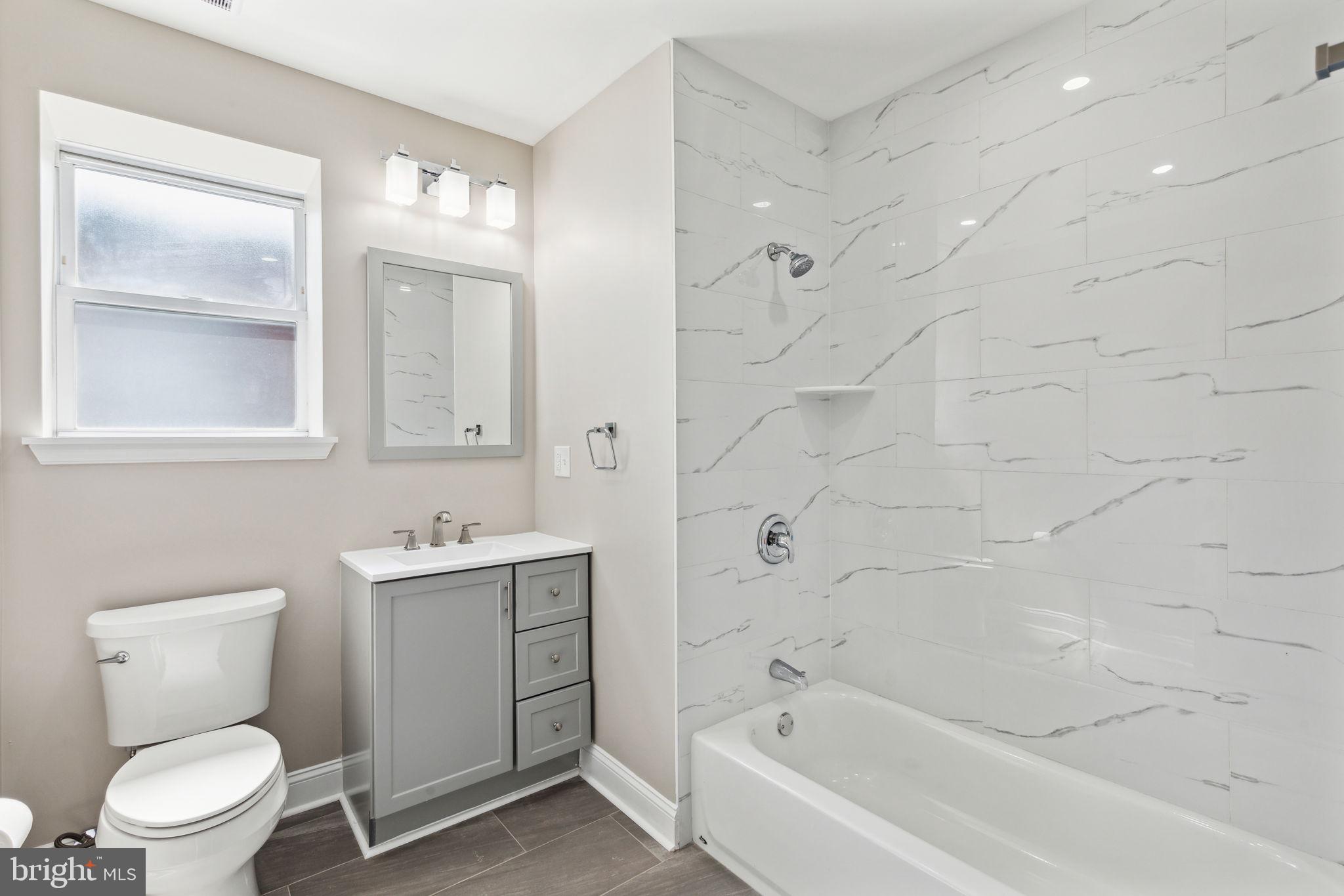 GIRARD ESTATES - Residential