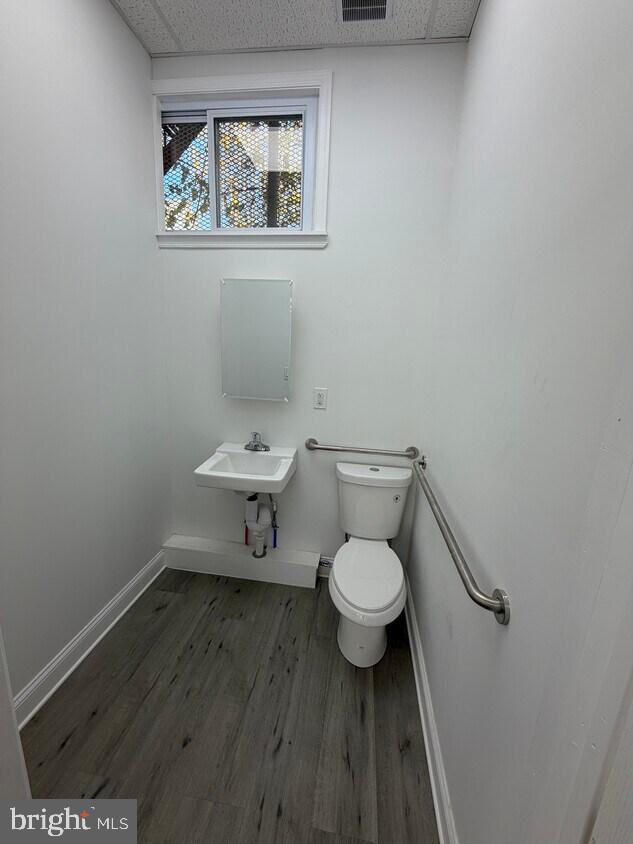 527 MONMOUTH STREET 529