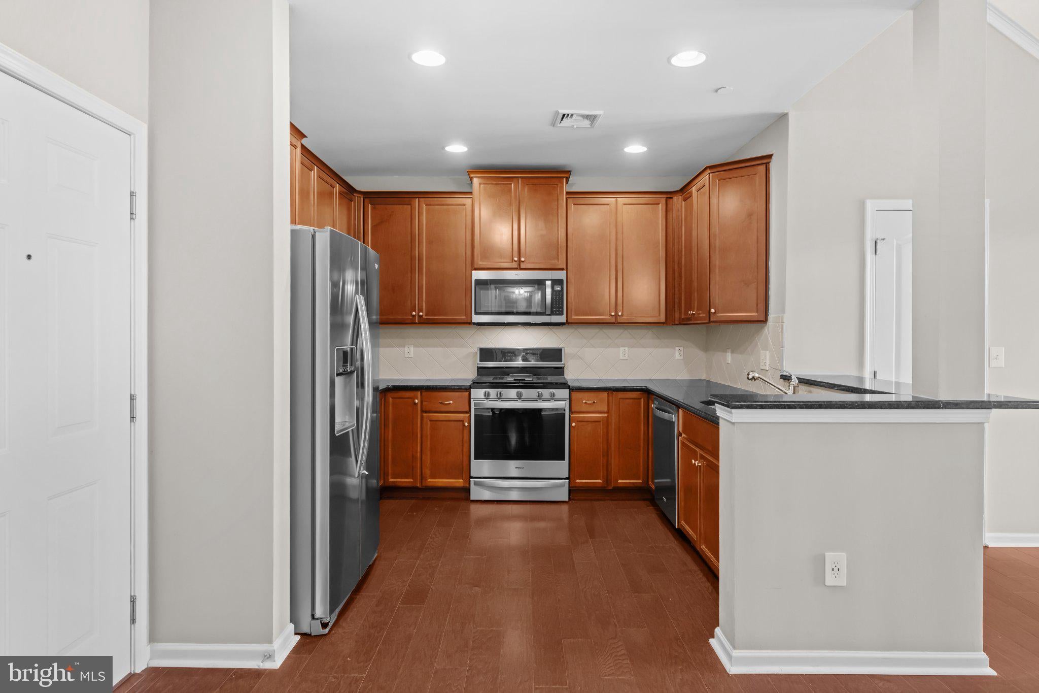 531 CARSON TERRACE