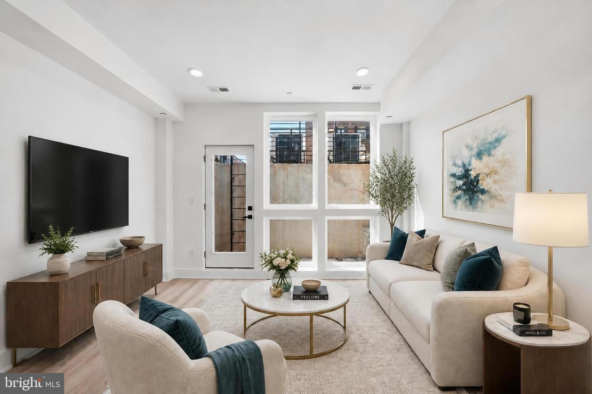 2105 M STREET NE 3