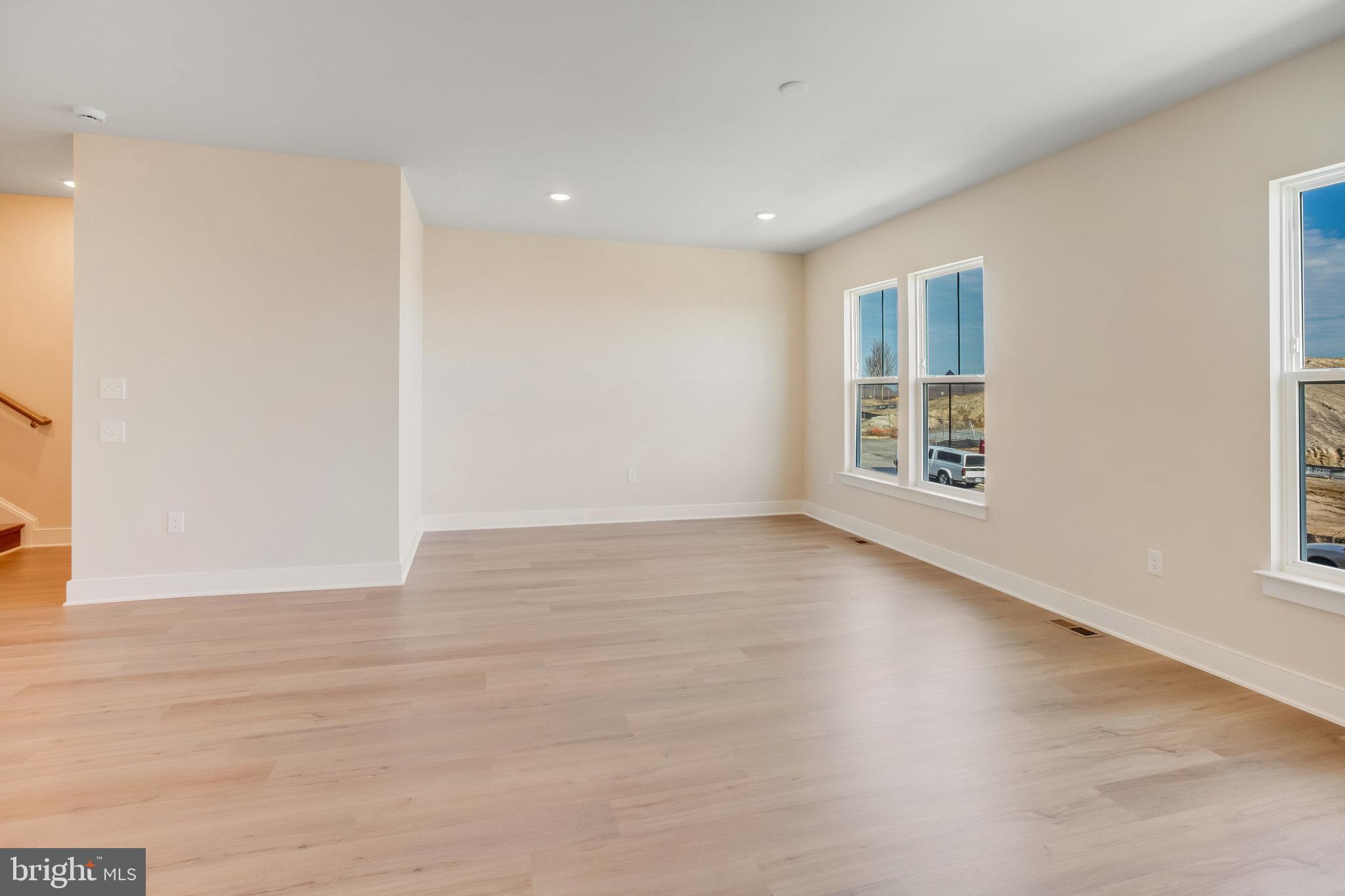 POTOMAC SHORES - Residential Lease