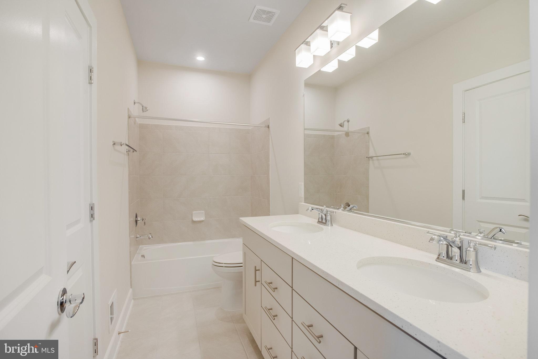 POTOMAC SHORES - Residential Lease