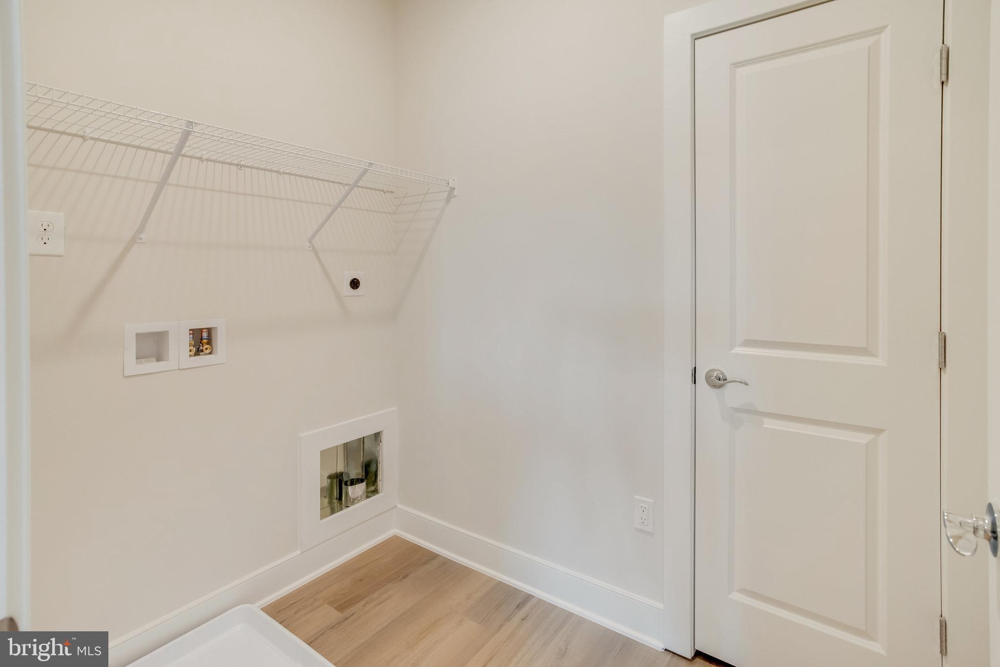 POTOMAC SHORES - Residential Lease