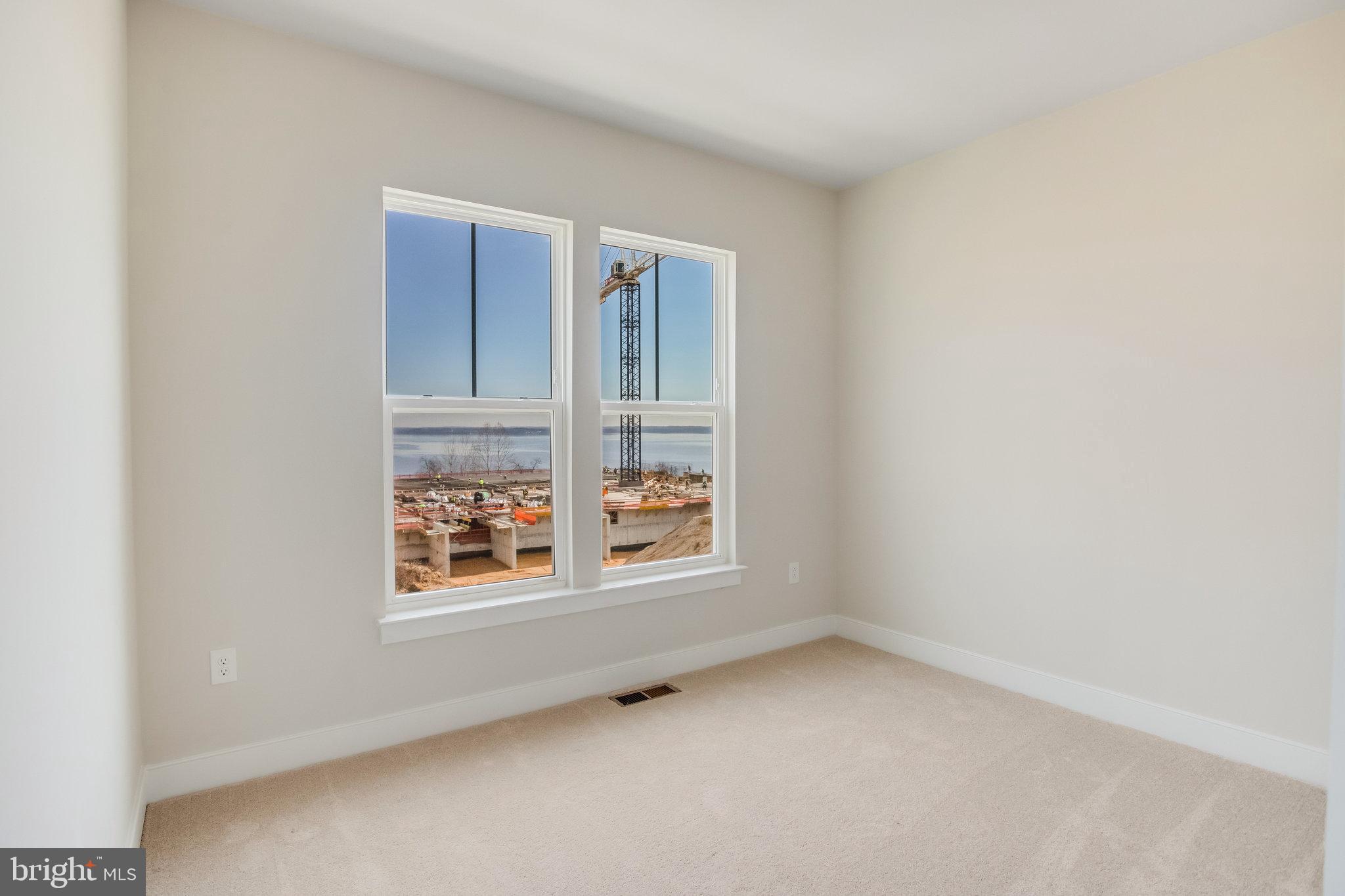 POTOMAC SHORES - Residential Lease