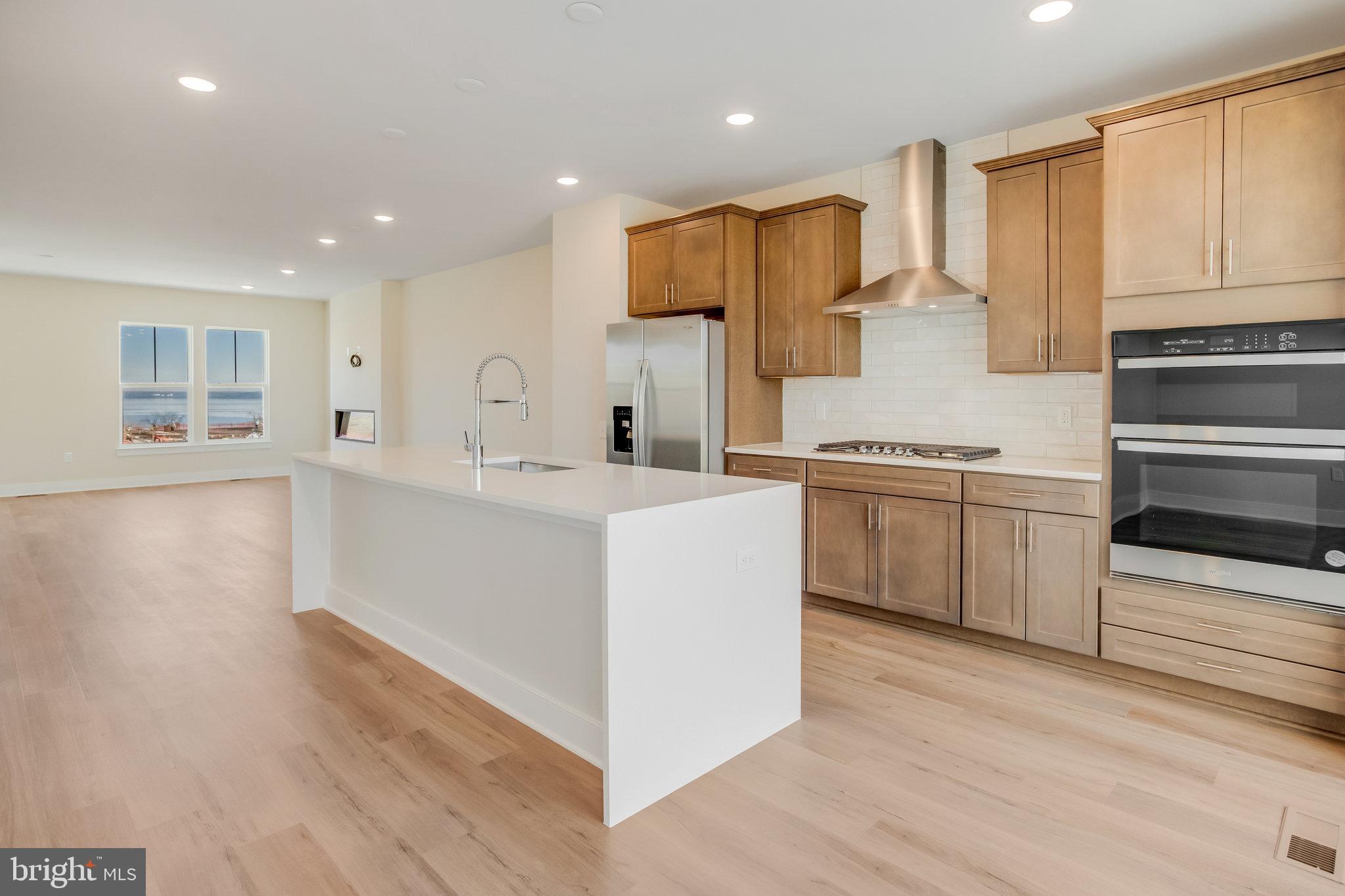 POTOMAC SHORES - Residential Lease