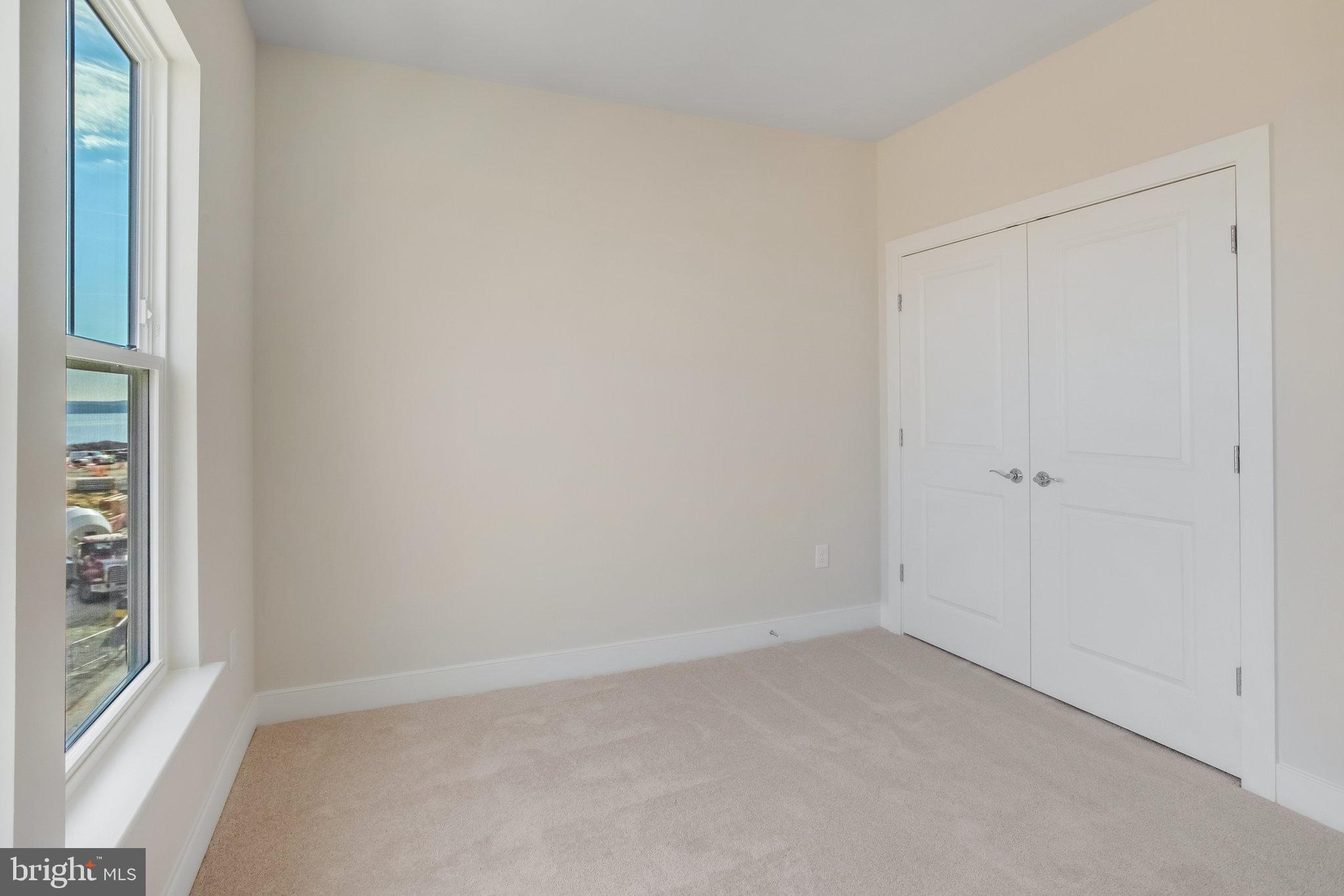 POTOMAC SHORES - Residential Lease