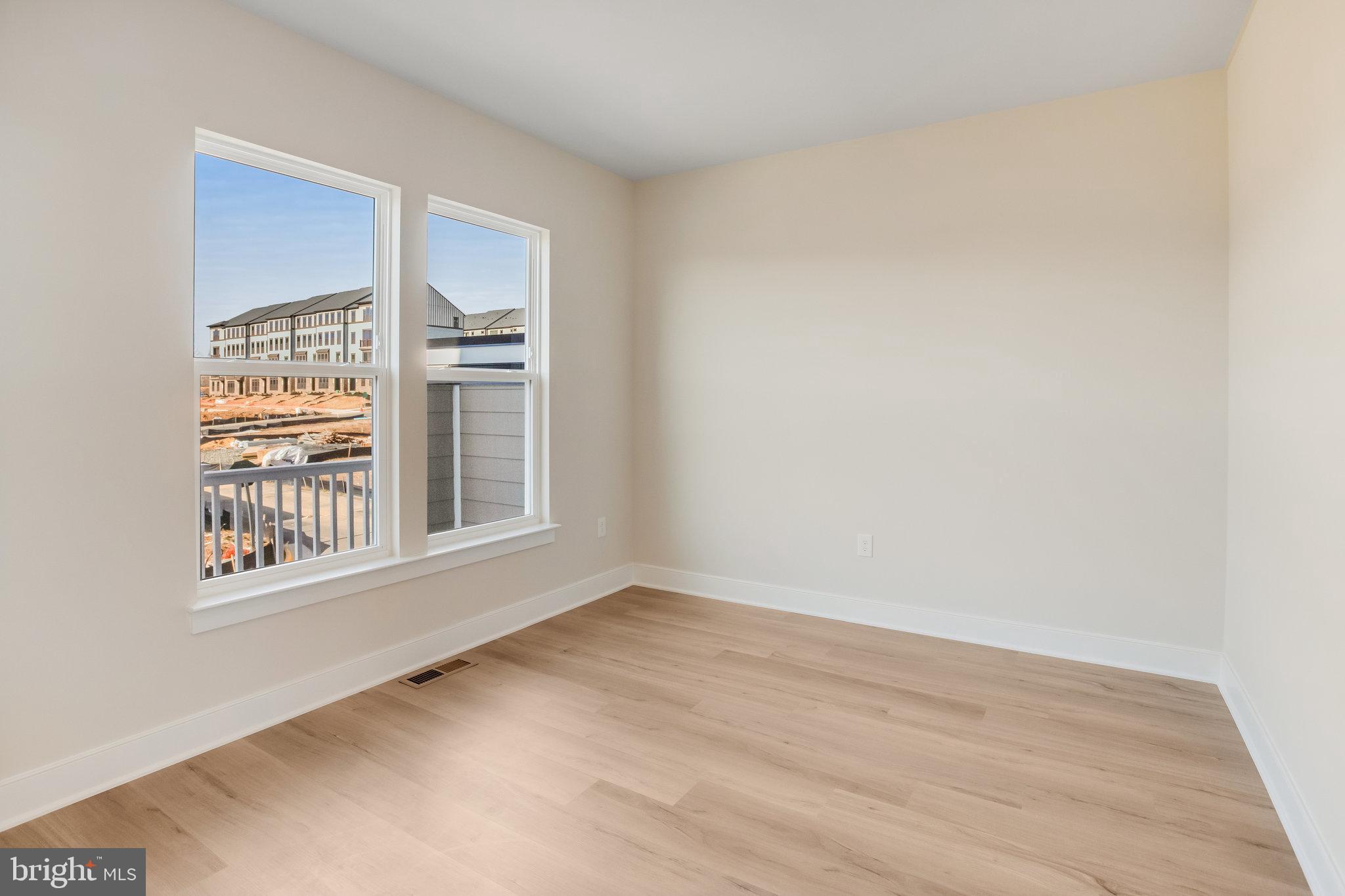 POTOMAC SHORES - Residential Lease