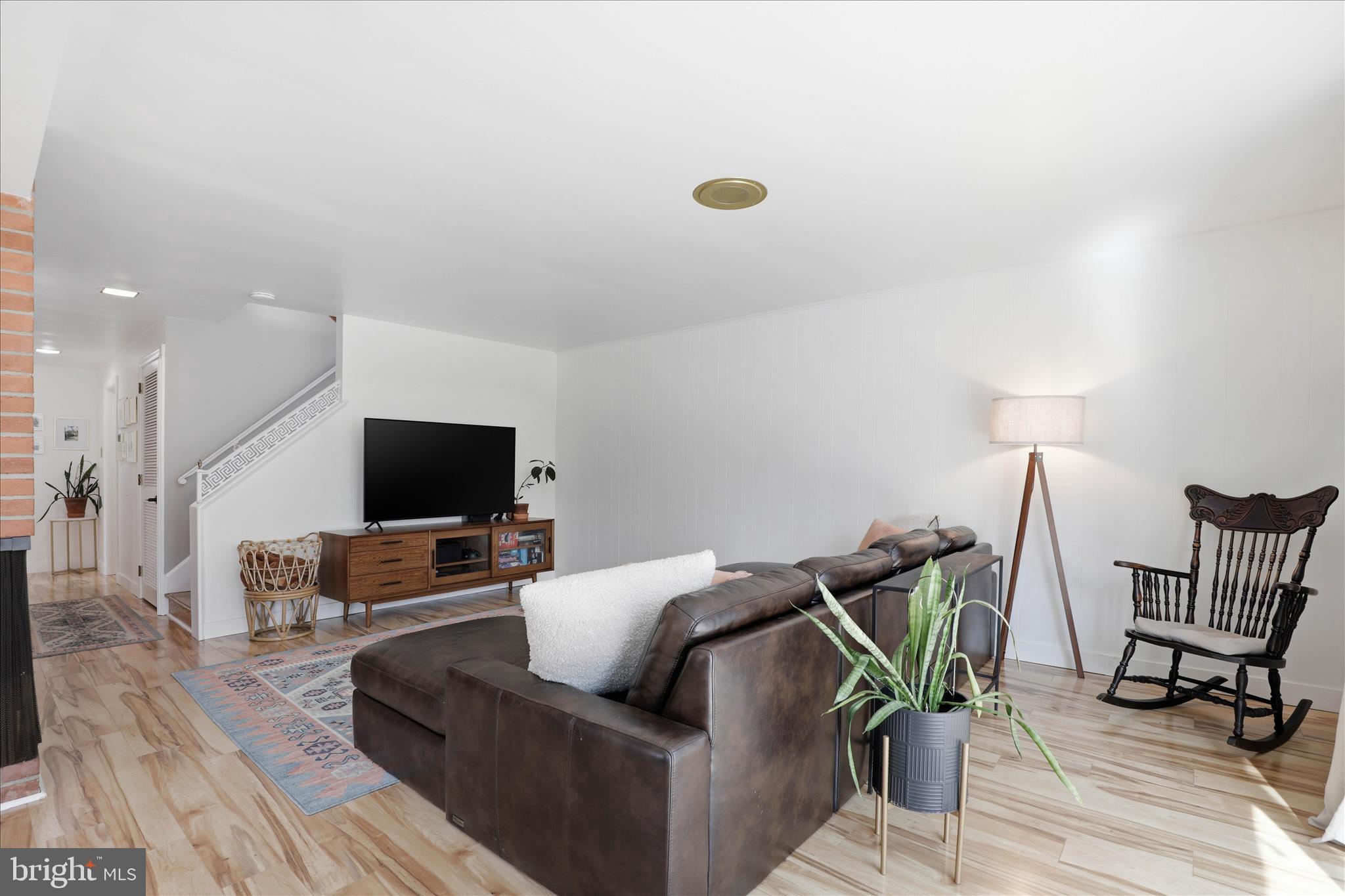 BEVERLY ESTATES - Residential