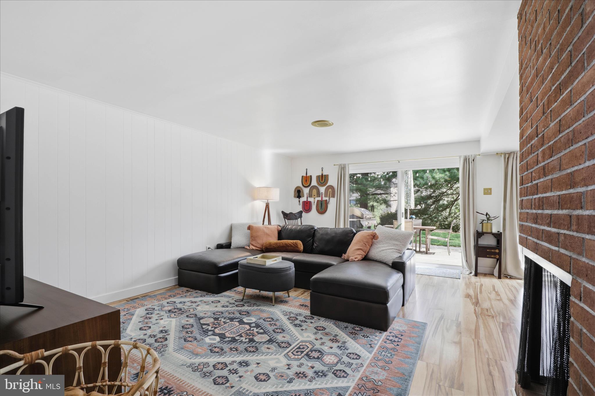 BEVERLY ESTATES - Residential