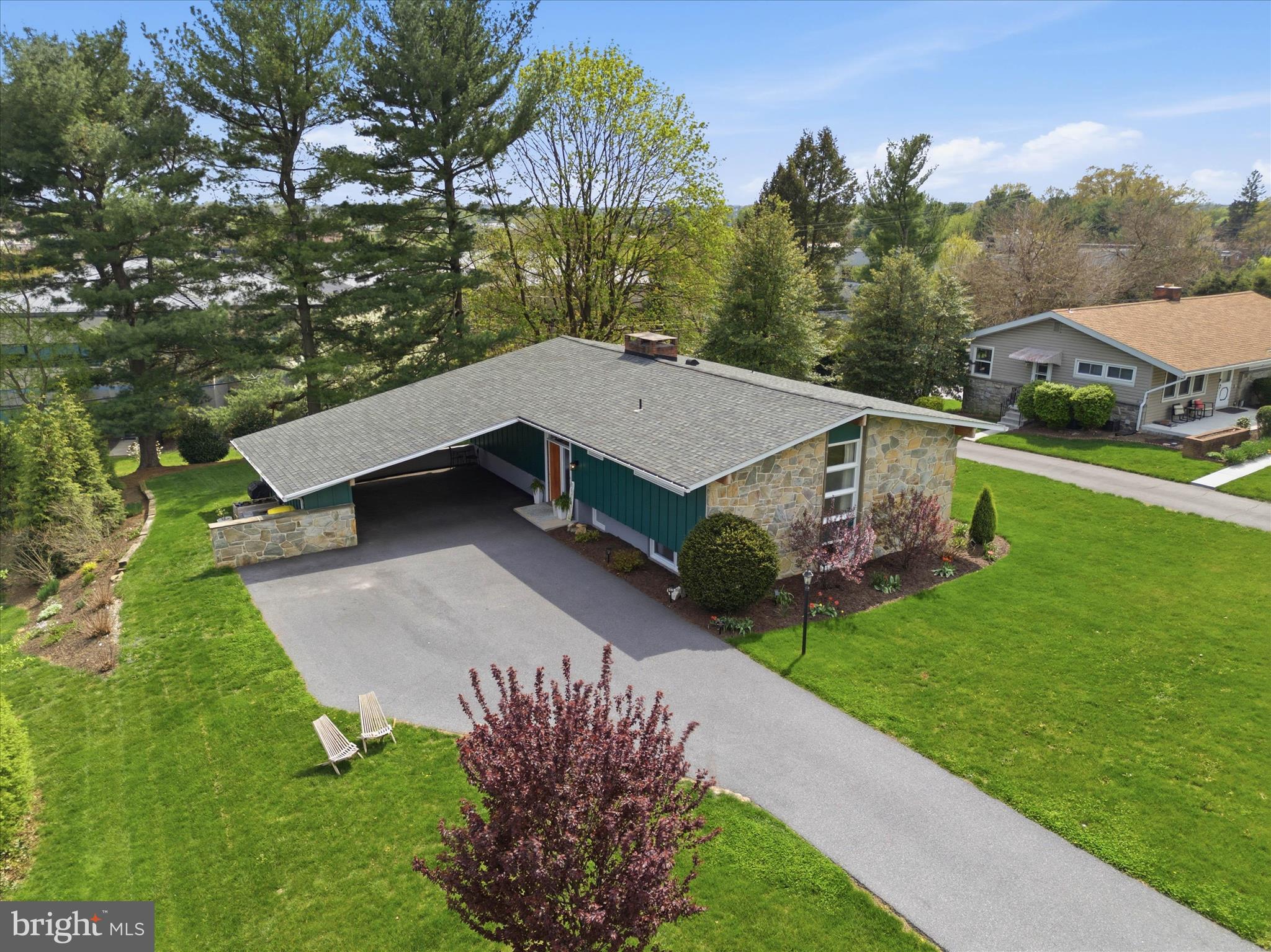 BEVERLY ESTATES - Residential