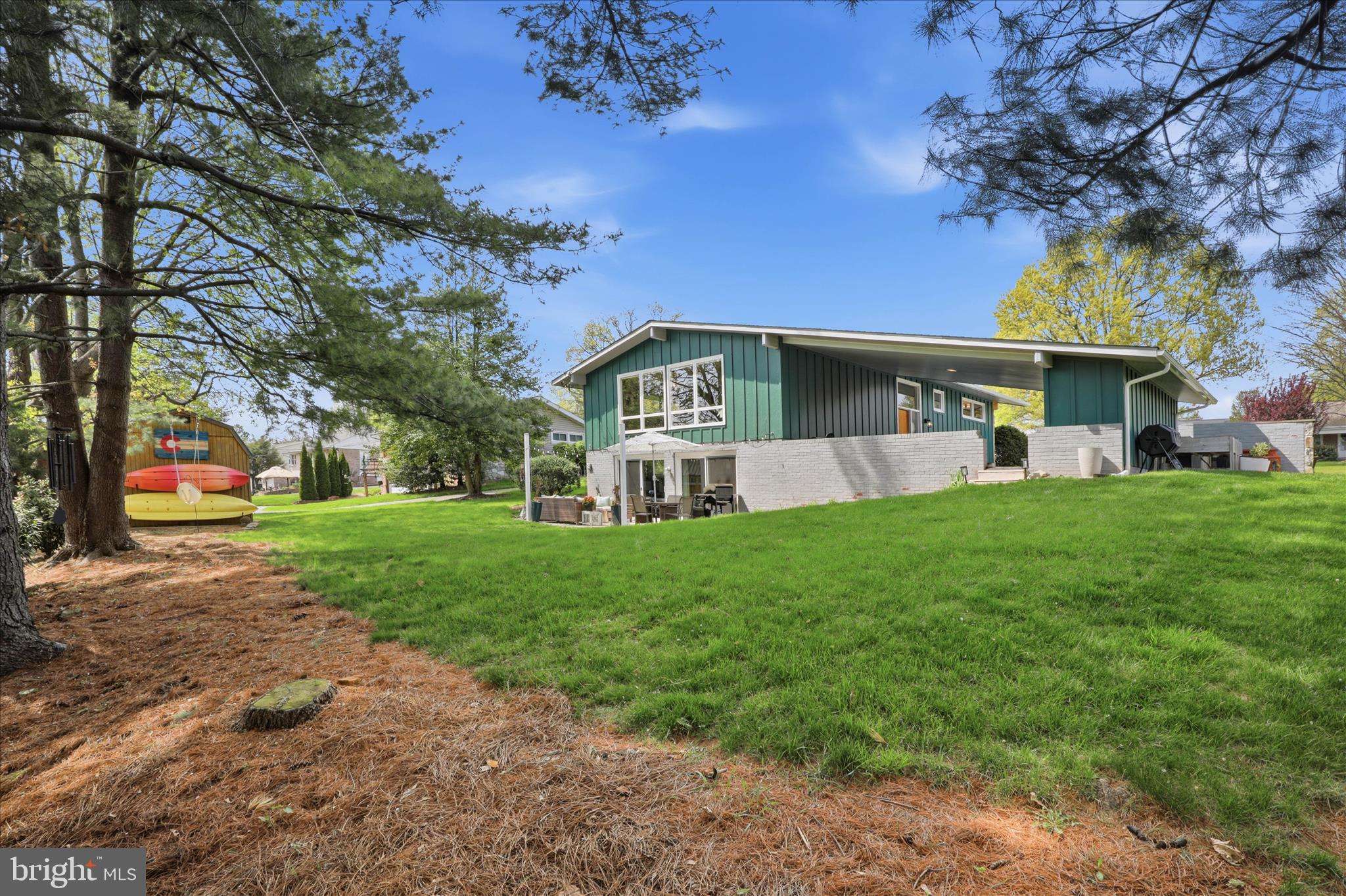 BEVERLY ESTATES - Residential