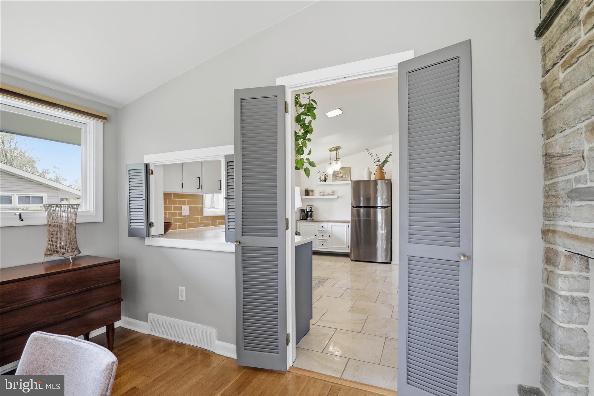 BEVERLY ESTATES - Residential