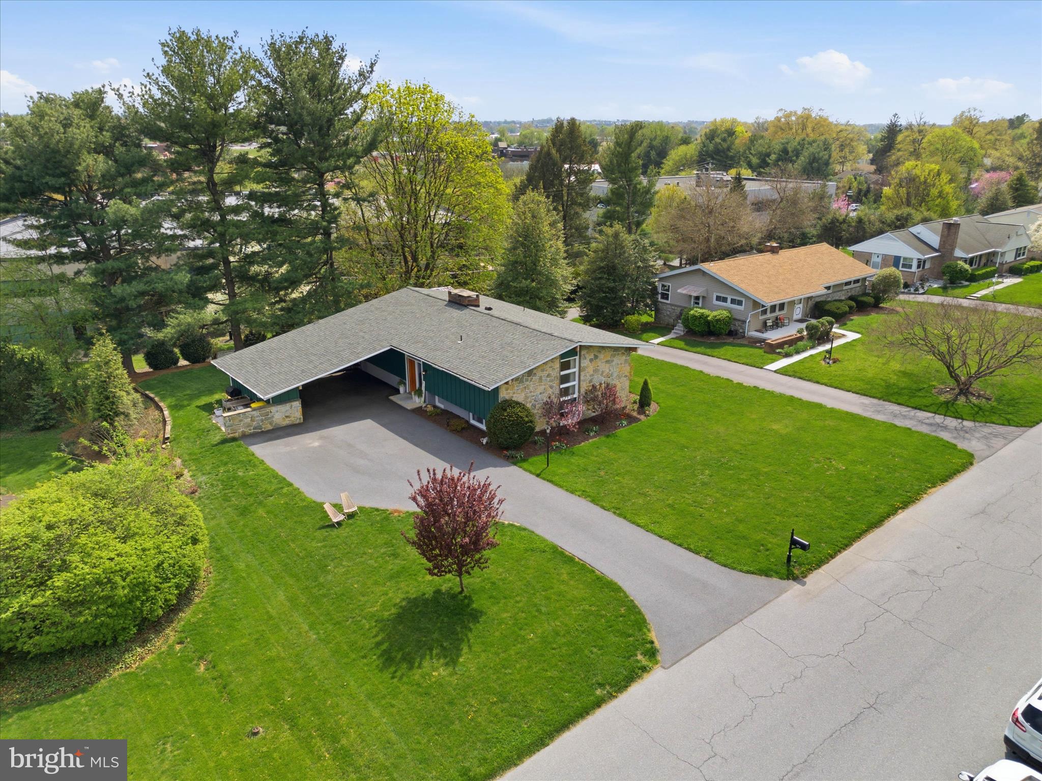 BEVERLY ESTATES - Residential