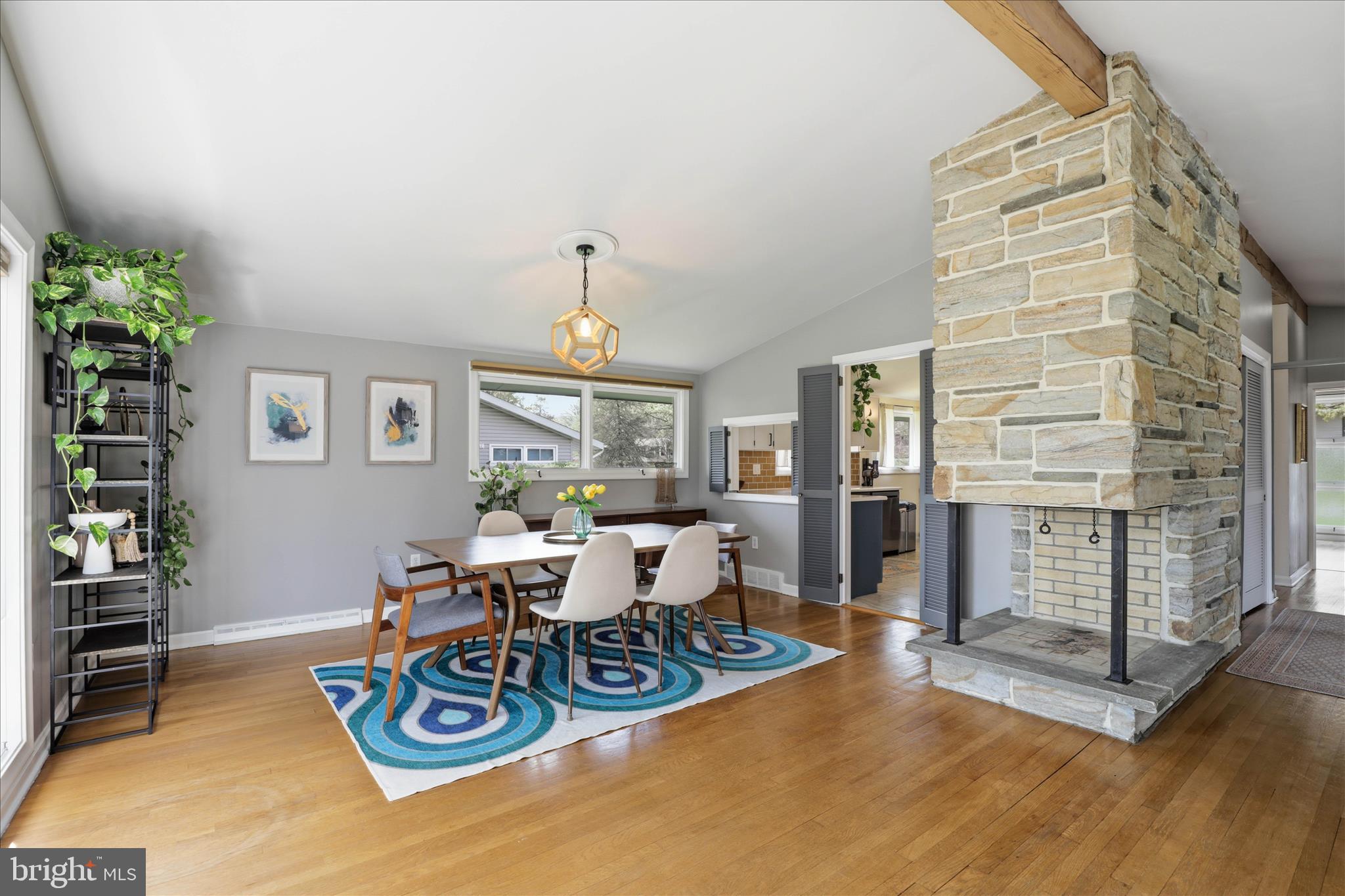 BEVERLY ESTATES - Residential