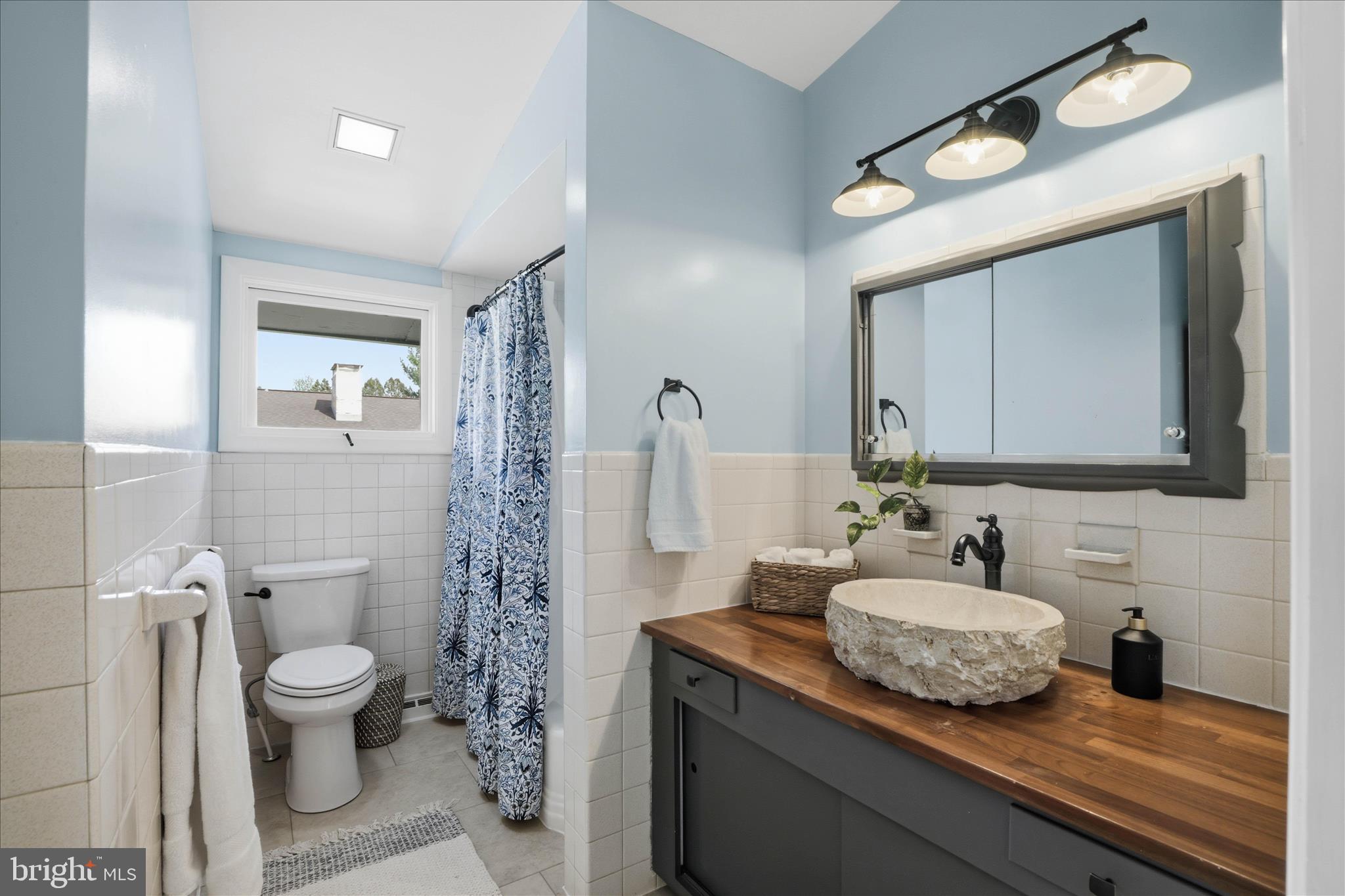 BEVERLY ESTATES - Residential