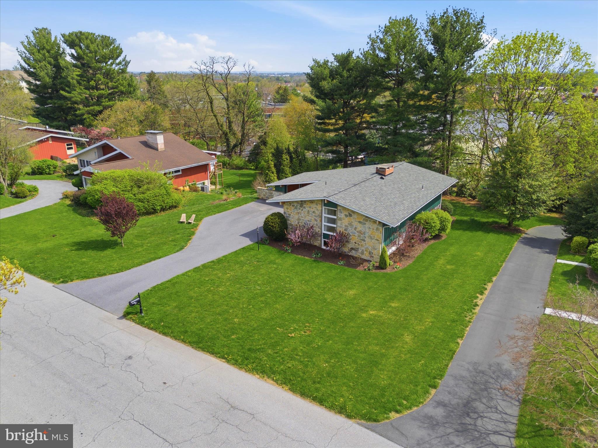 BEVERLY ESTATES - Residential