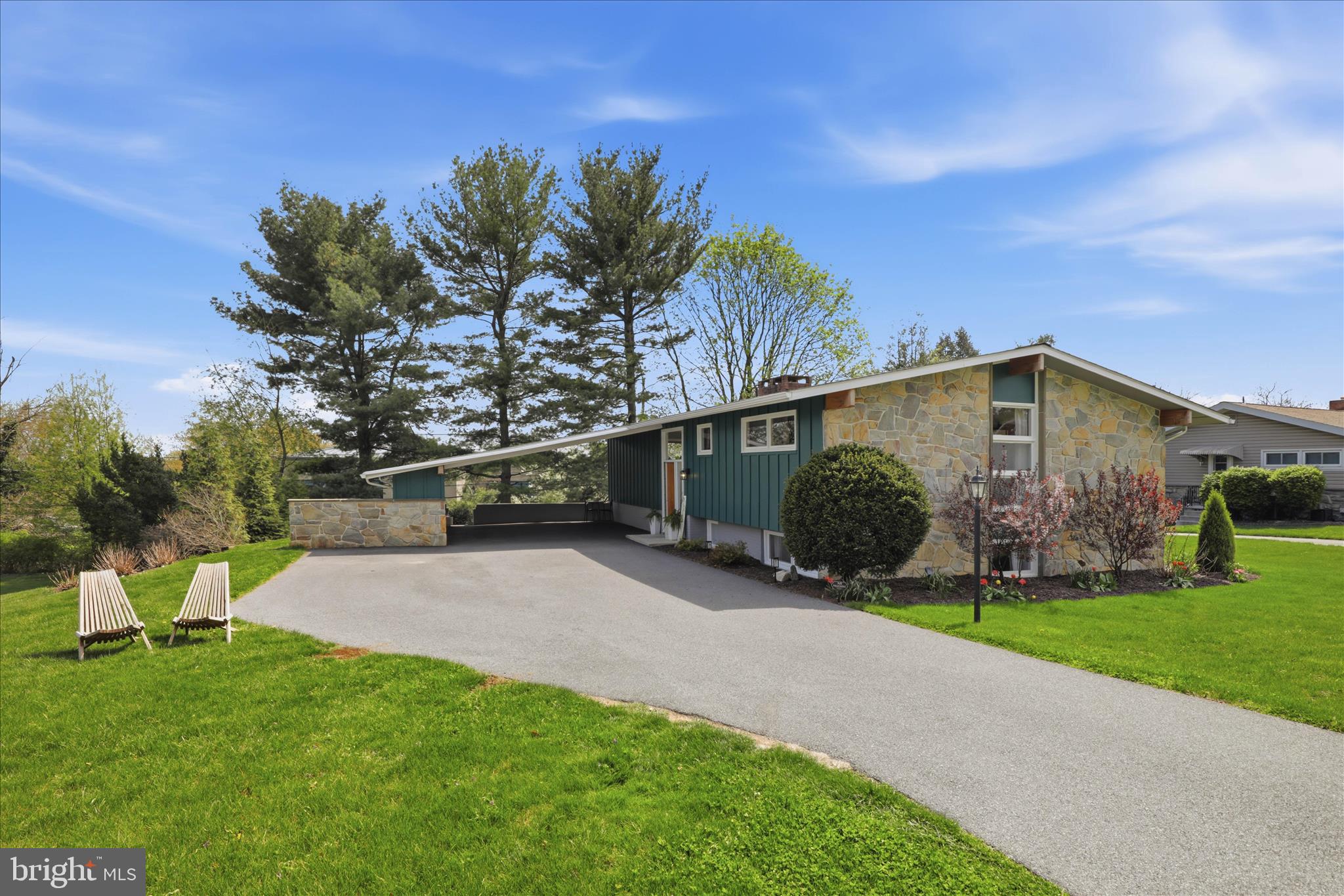 254 BLUFF VIEW DRIVE