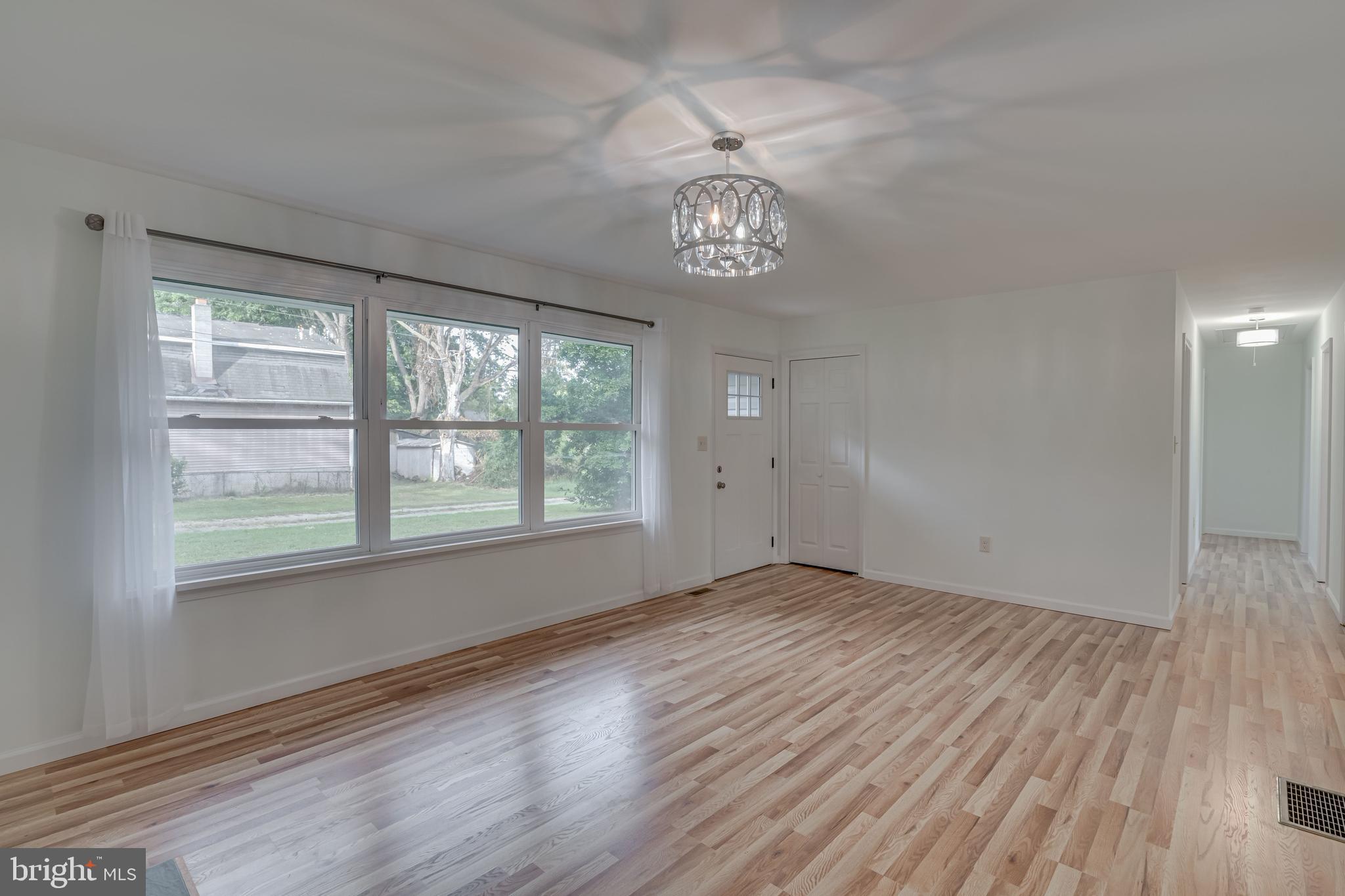 MECKLENBURG HEIGHTS - Residential