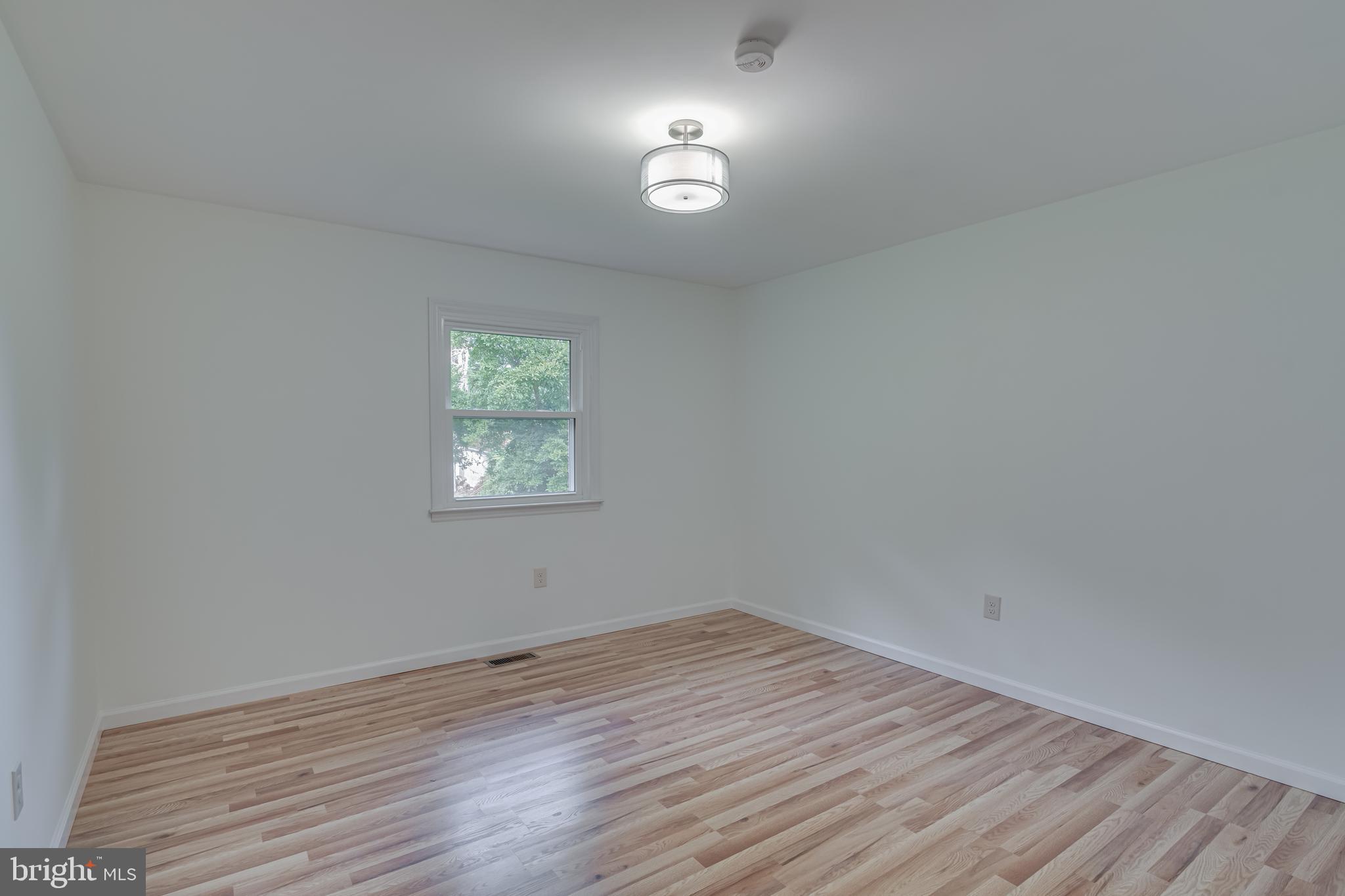 MECKLENBURG HEIGHTS - Residential