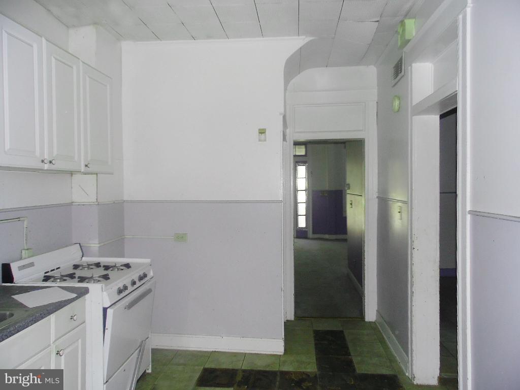 EDMONDSON VIILLAGE - Residential