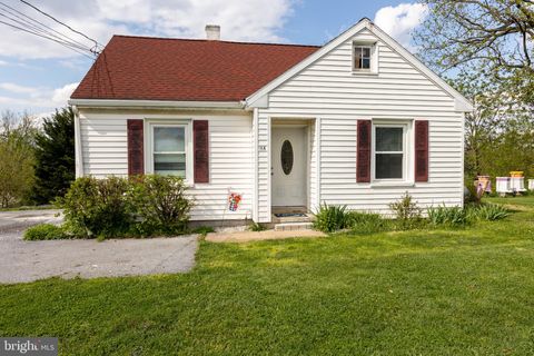 Photo of 15-A HERSHEY AVE, PARADISE, PA 17562 (MLS # PALA2034072)