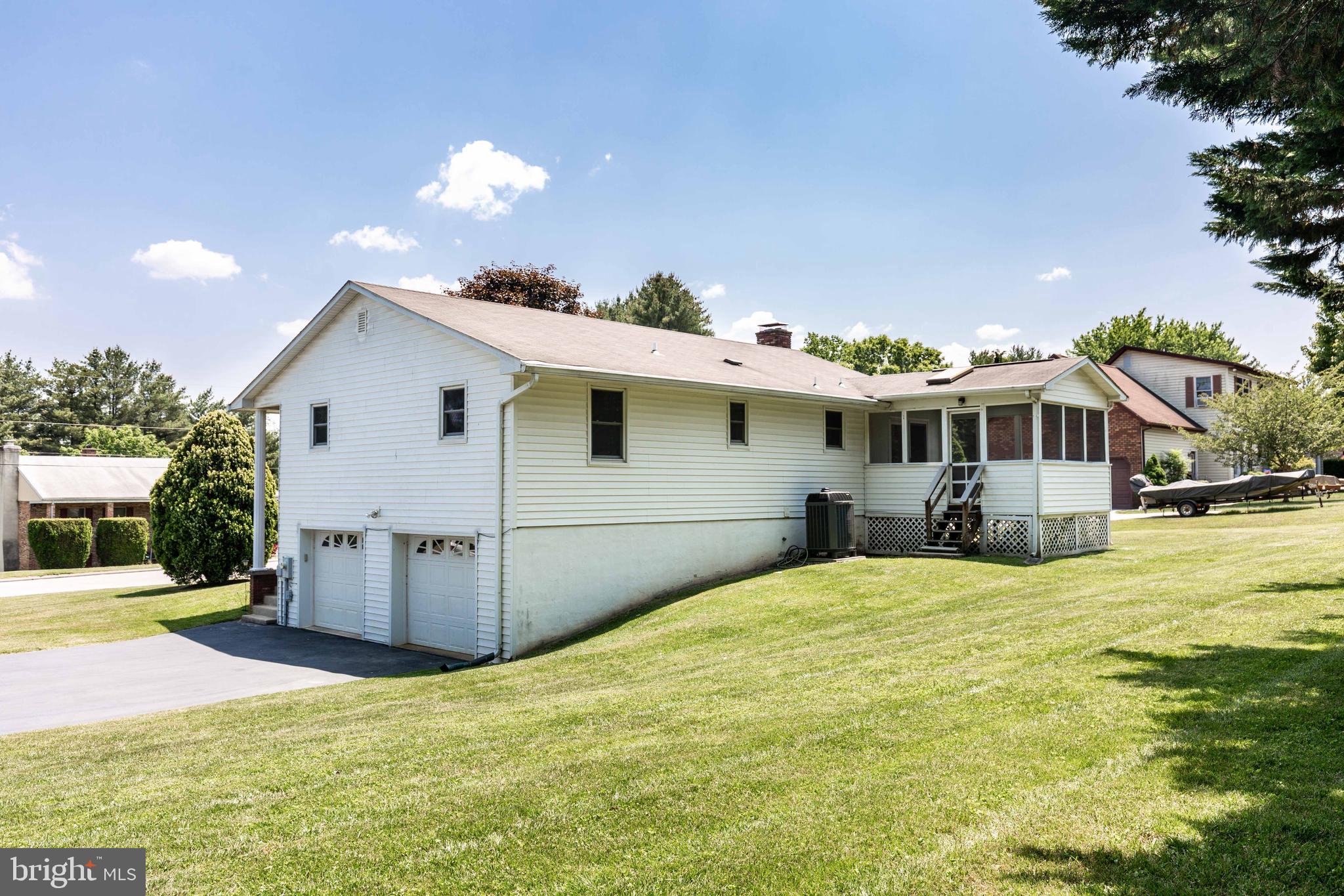 KEMPFIELD - Residential