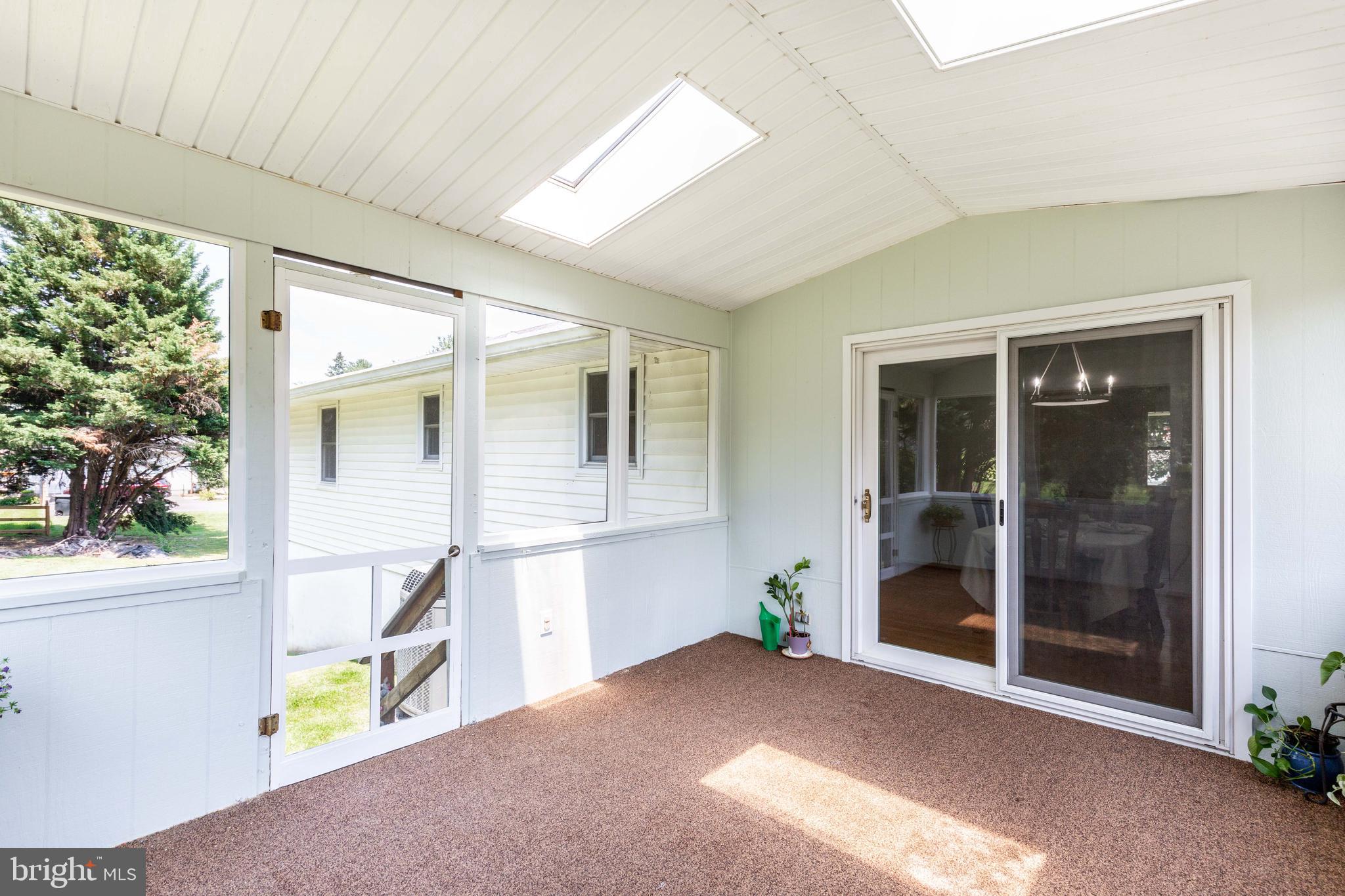 KEMPFIELD - Residential