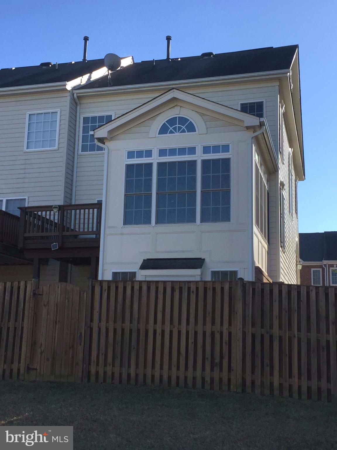 SOUTH RIDING - Residential Lease