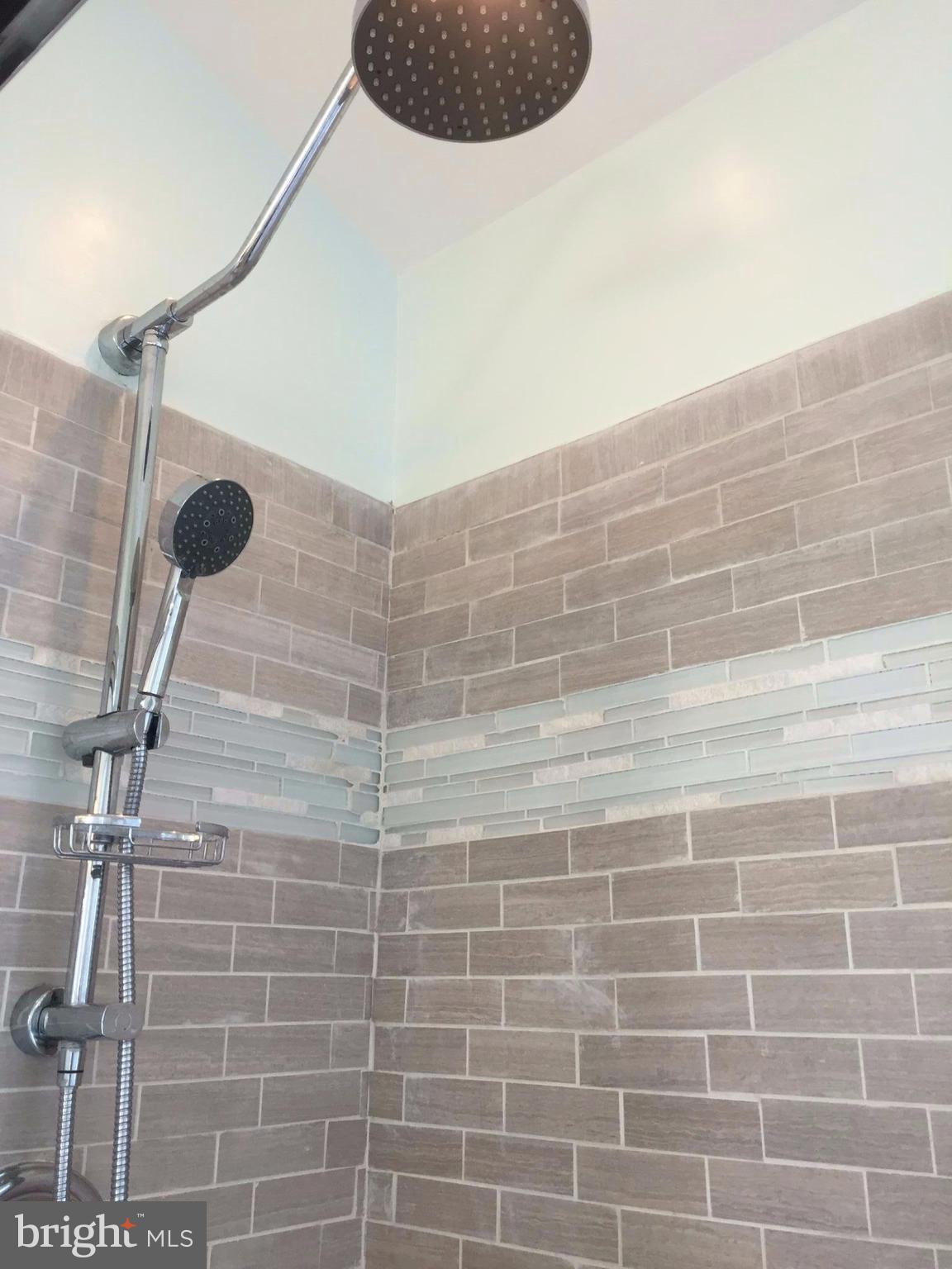 SOUTH RIDING - Residential Lease