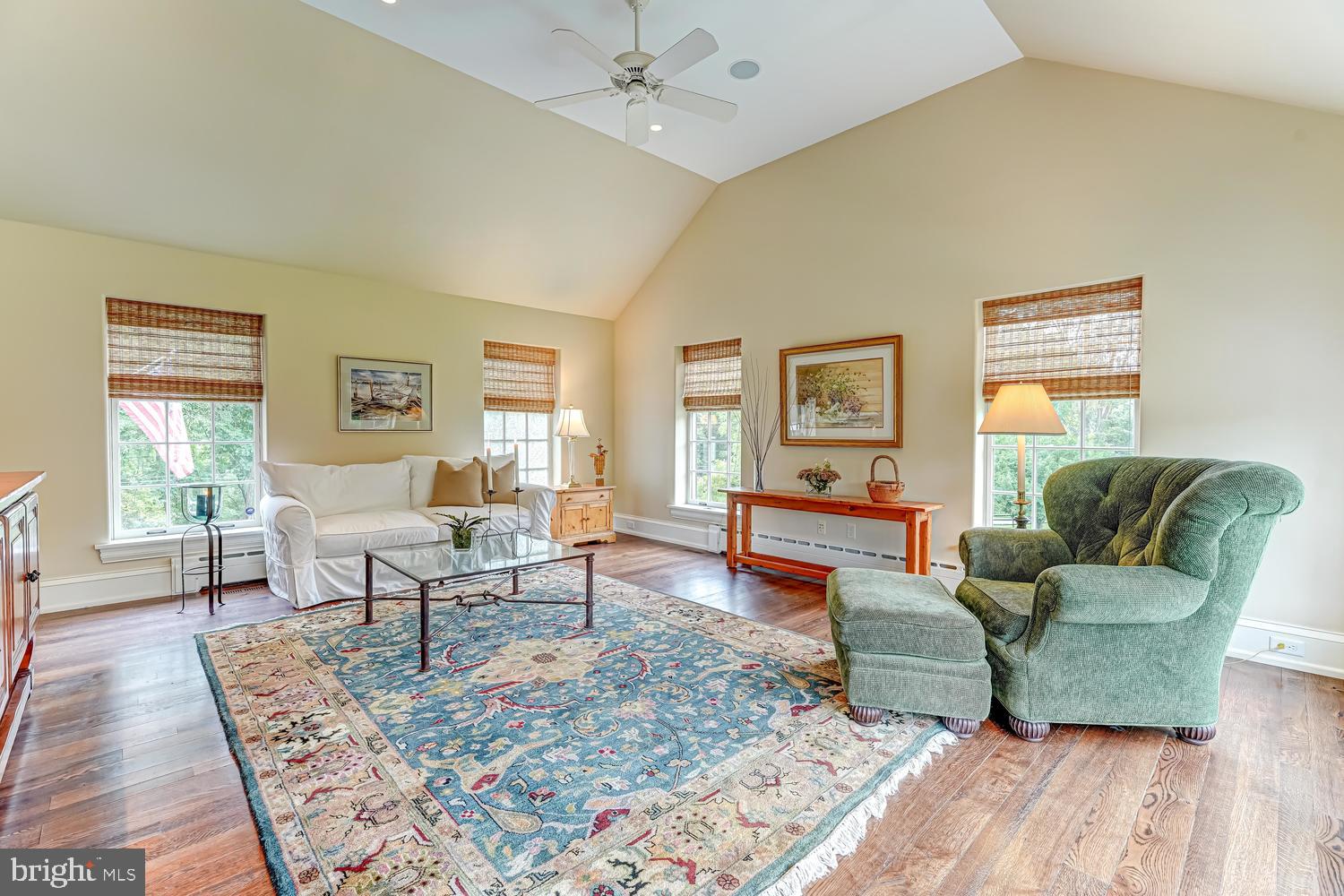 HILLOCH MANOR - Residential