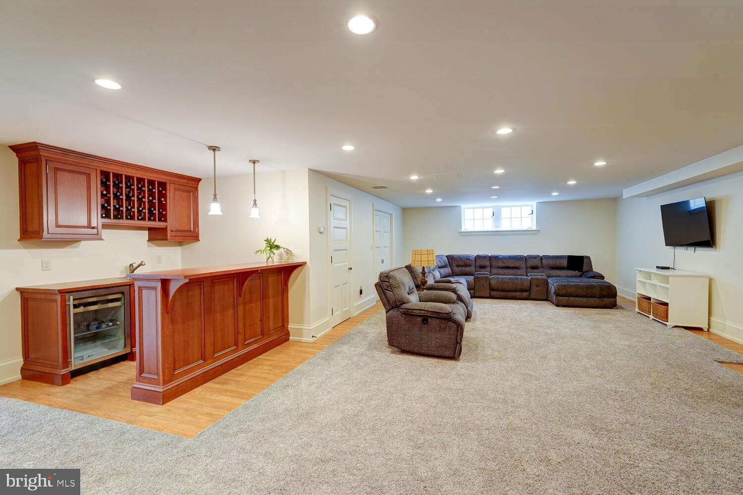 HILLOCH MANOR - Residential