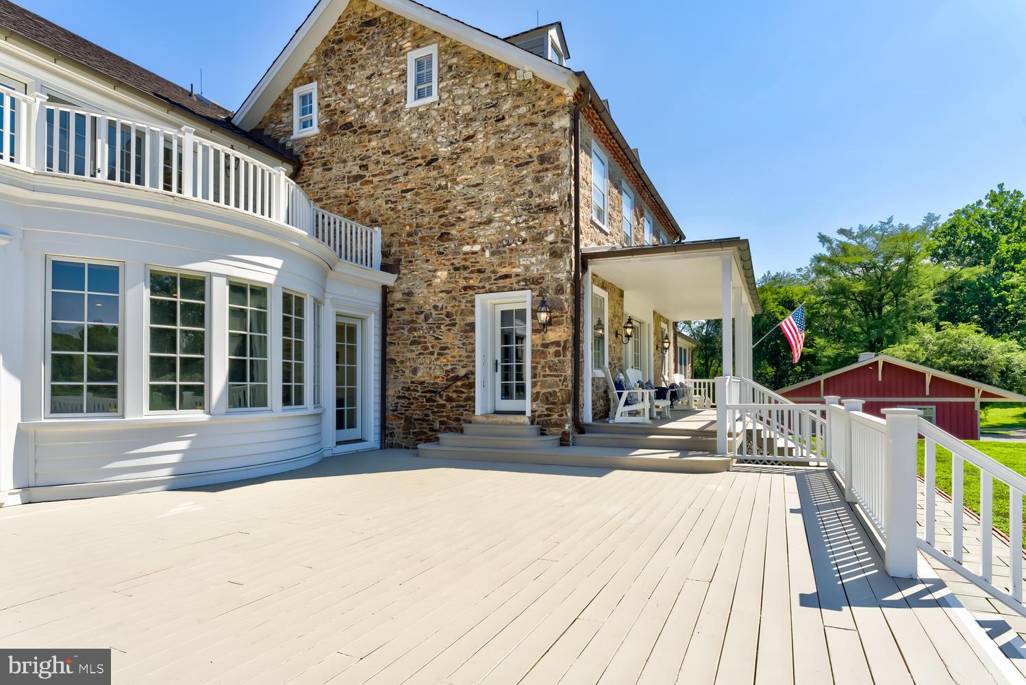 HILLOCH MANOR - Residential