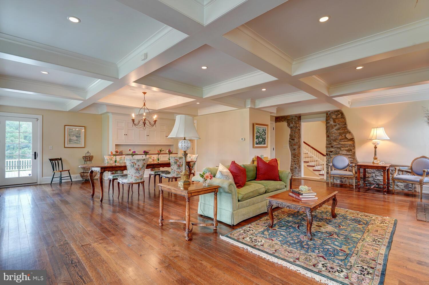 HILLOCH MANOR - Residential