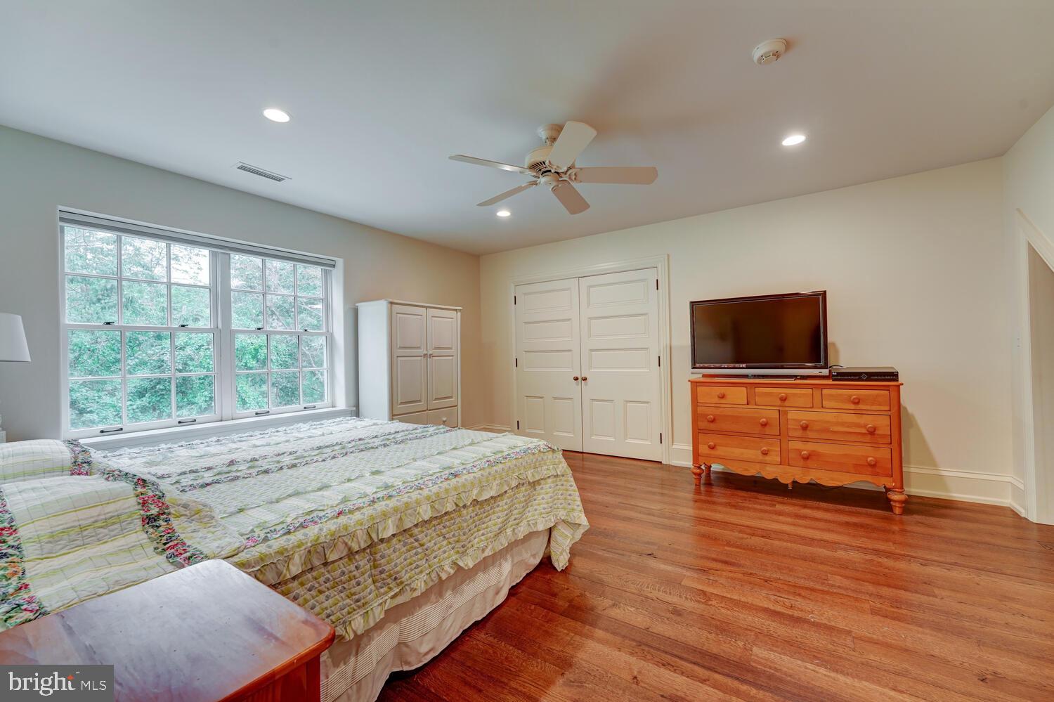 HILLOCH MANOR - Residential