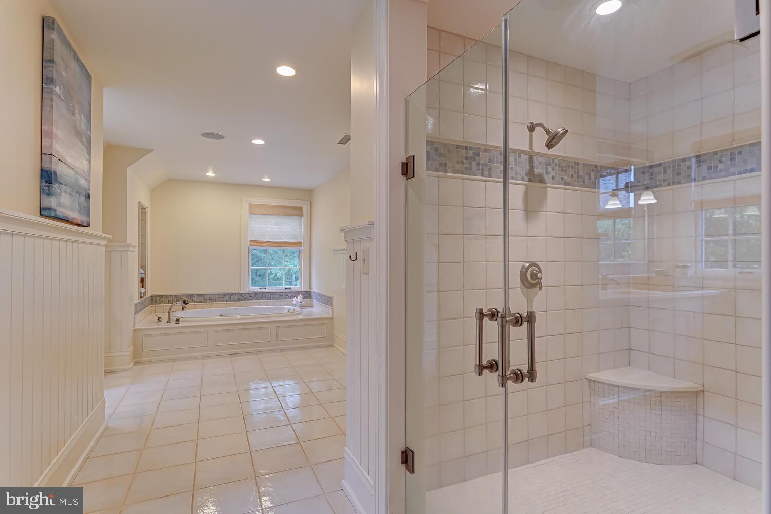 HILLOCH MANOR - Residential