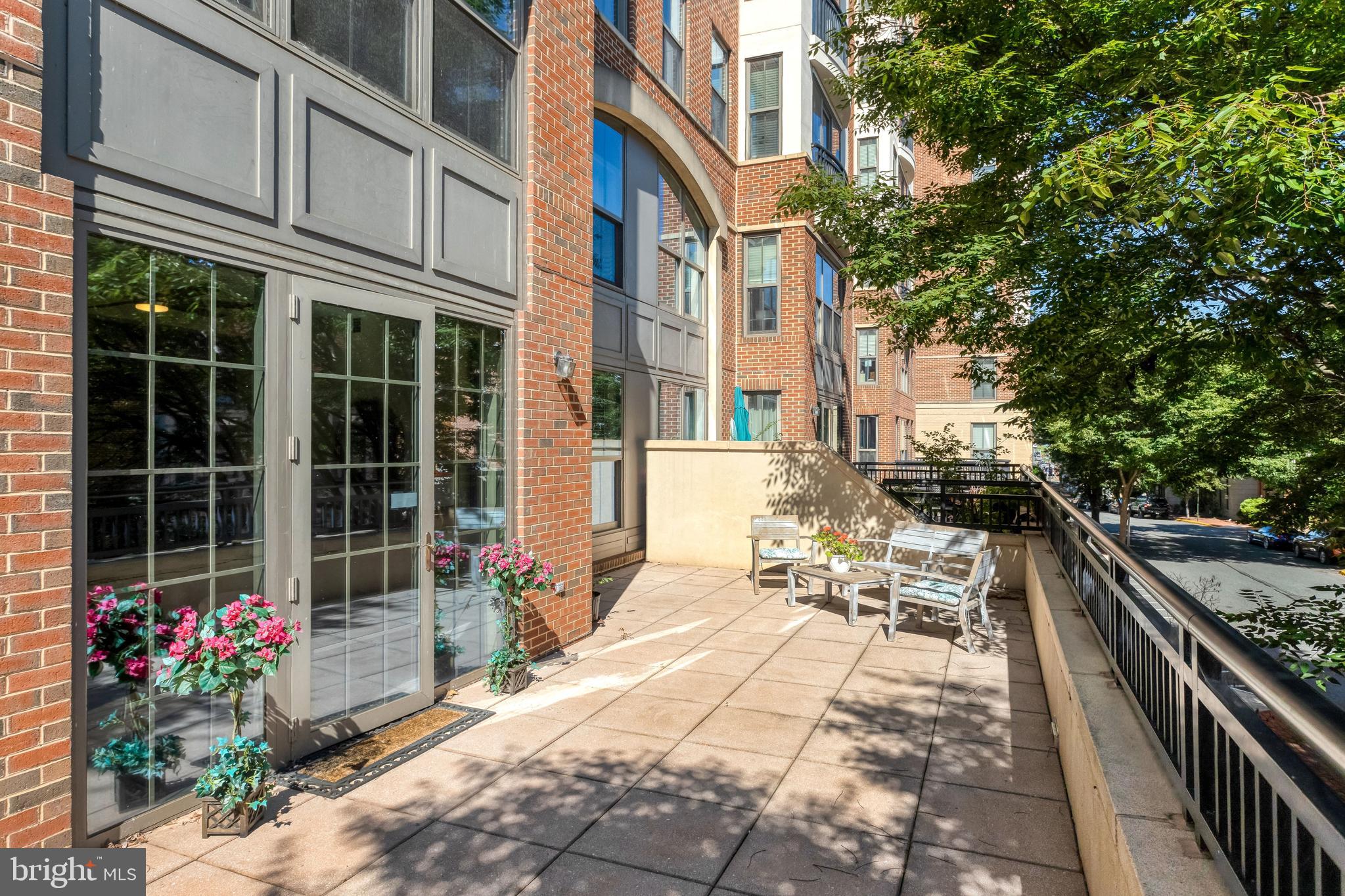 485 HARBOR SIDE STREET 204