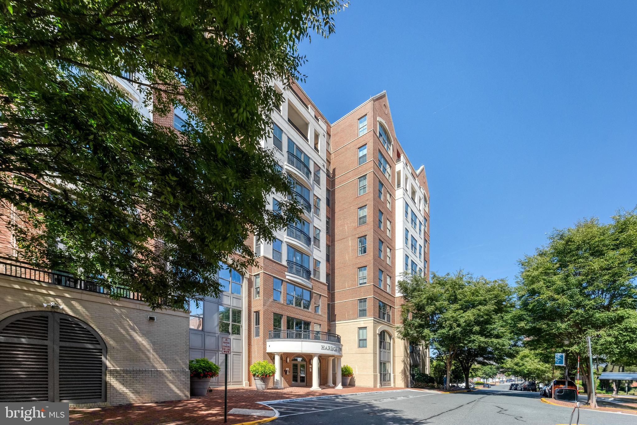 485 HARBOR SIDE STREET 204