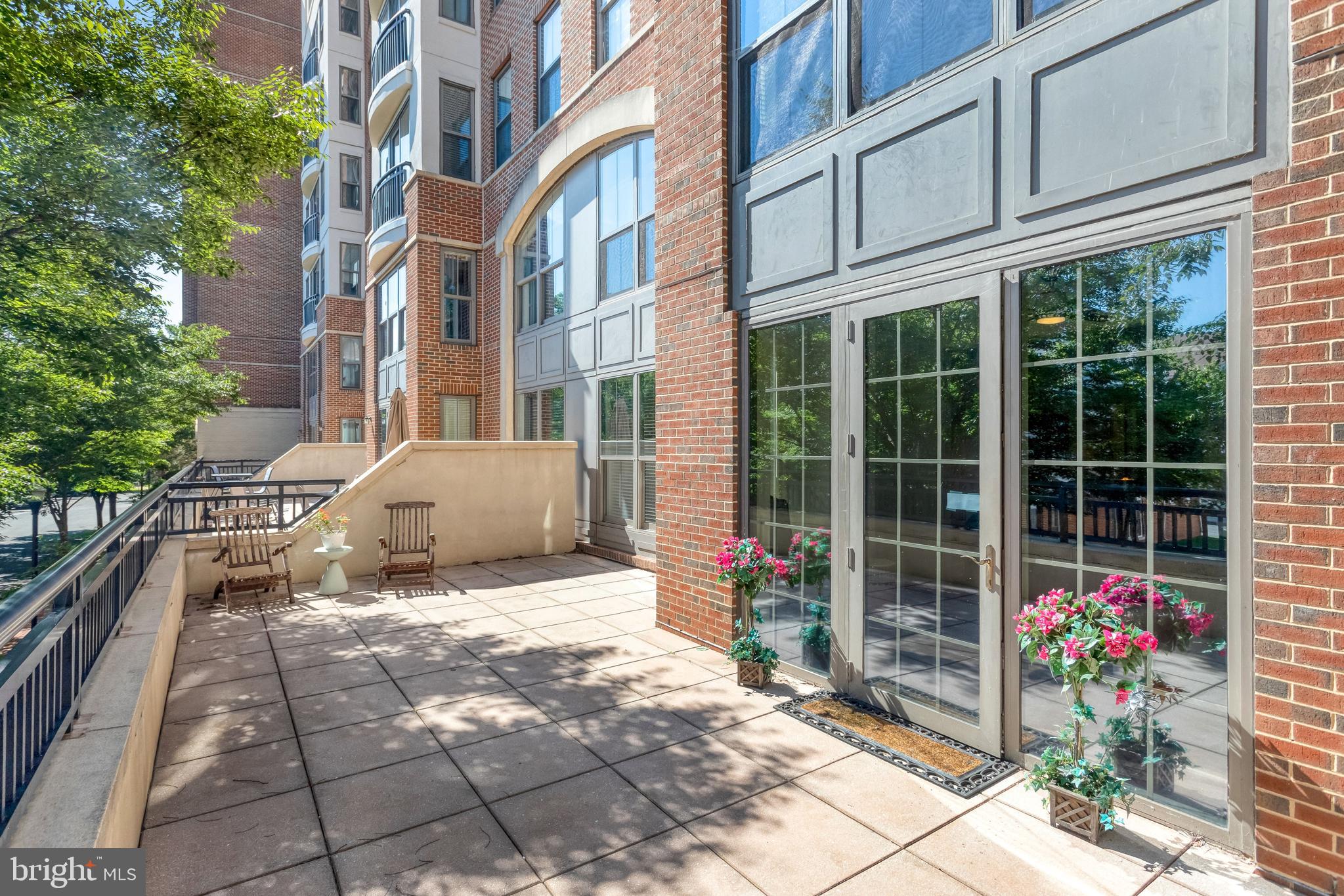 485 HARBOR SIDE STREET 204
