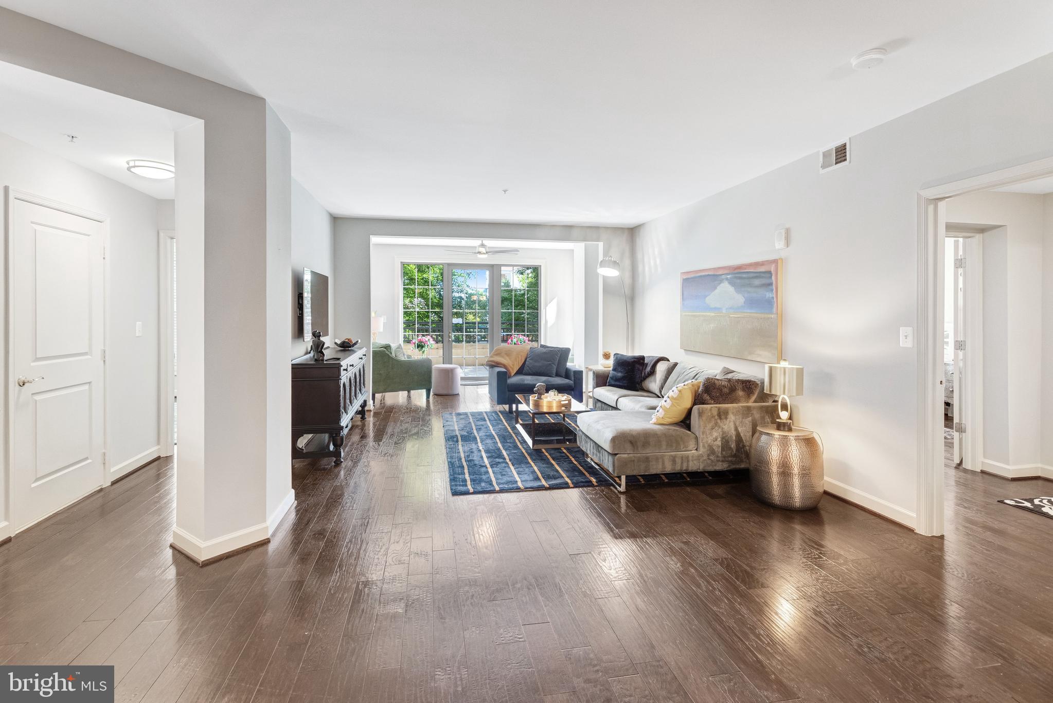 485 HARBOR SIDE STREET 204