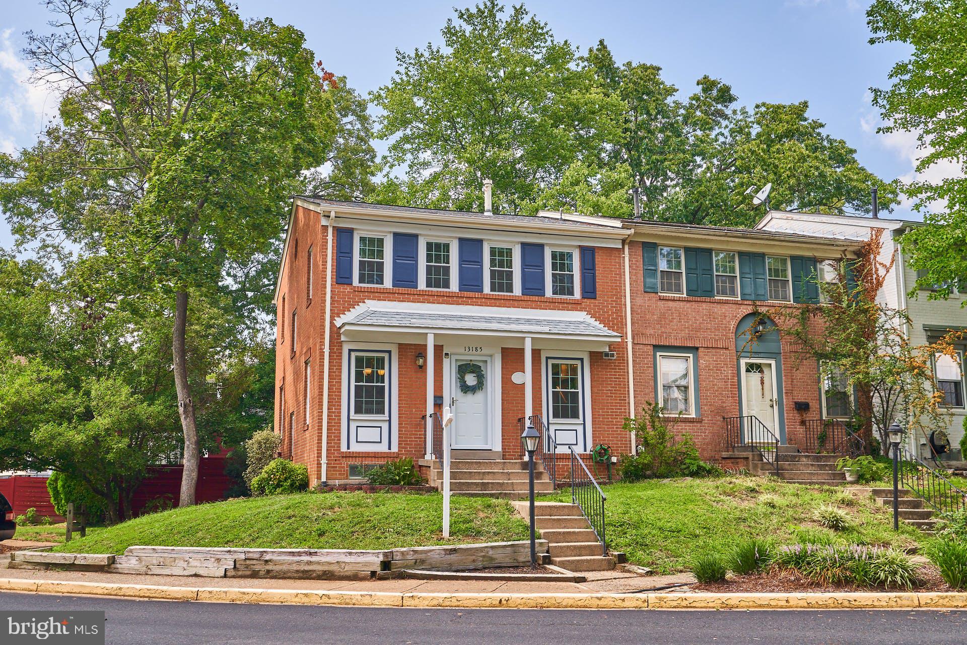 GREENWICH HILL - Residential