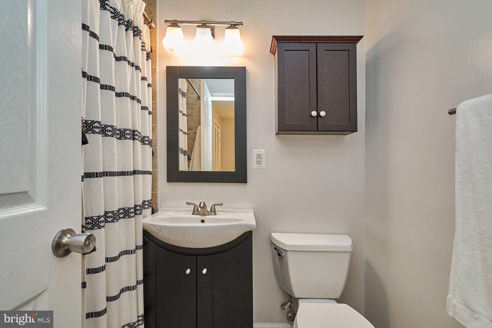 GREENWICH HILL - Residential