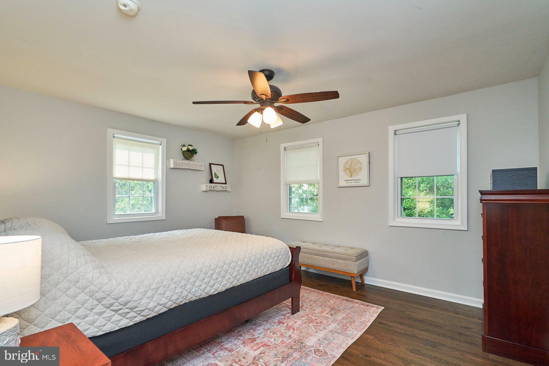 GREENWICH HILL - Residential