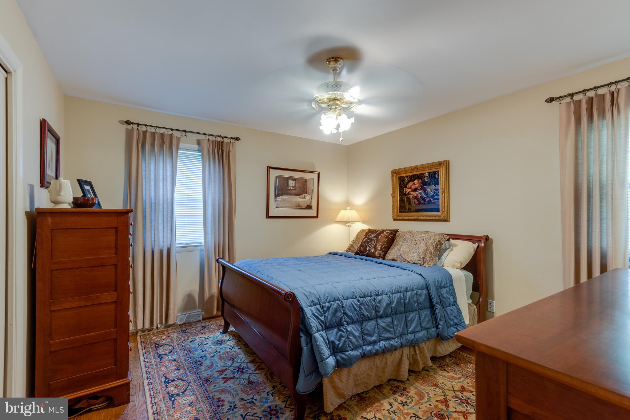 SOCIETY HILL - Residential