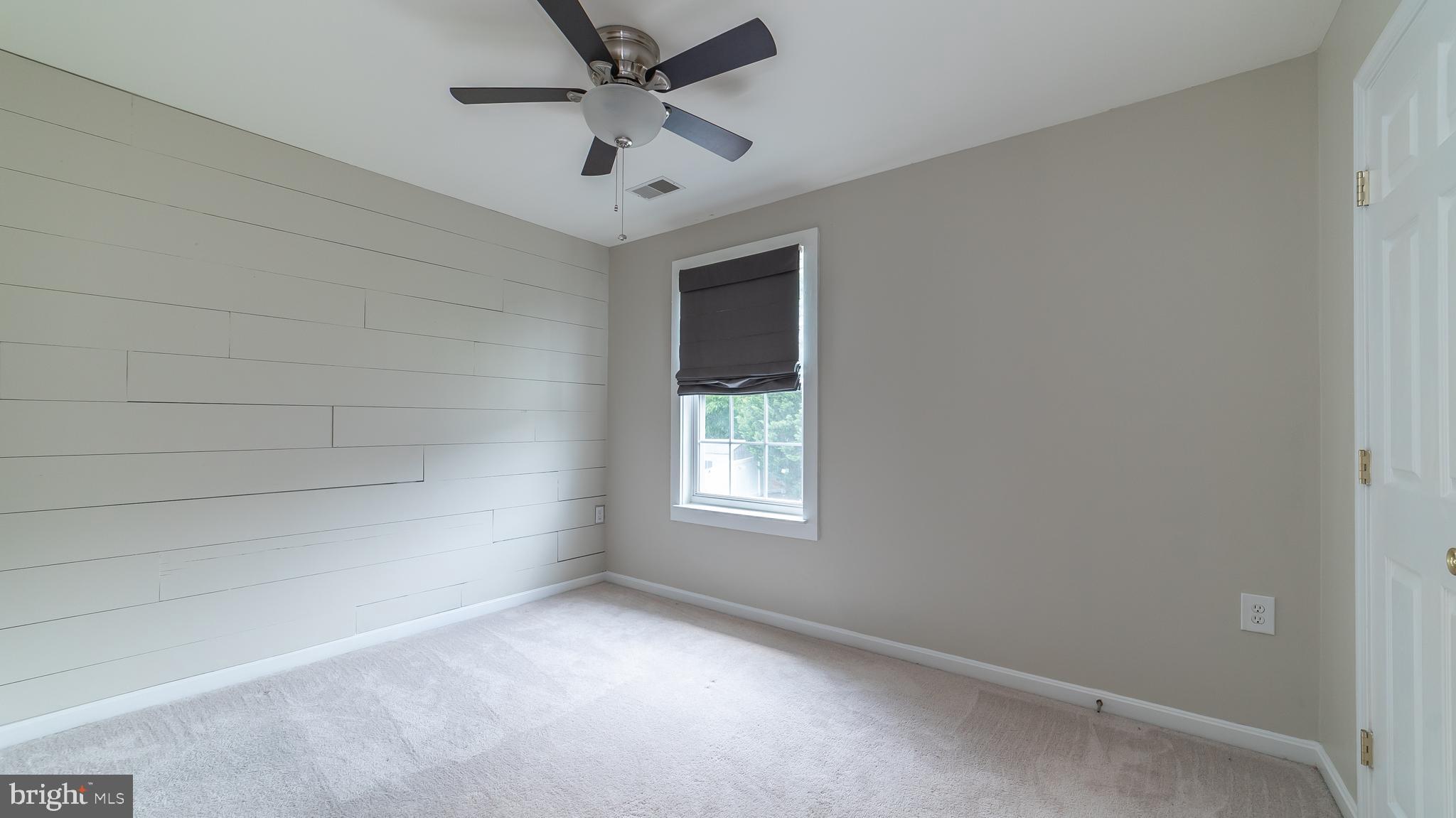 STRAWBERRY HILL EST SUB - Residential