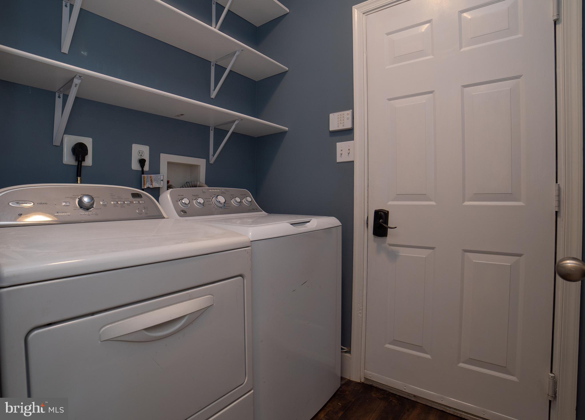 STRAWBERRY HILL EST SUB - Residential