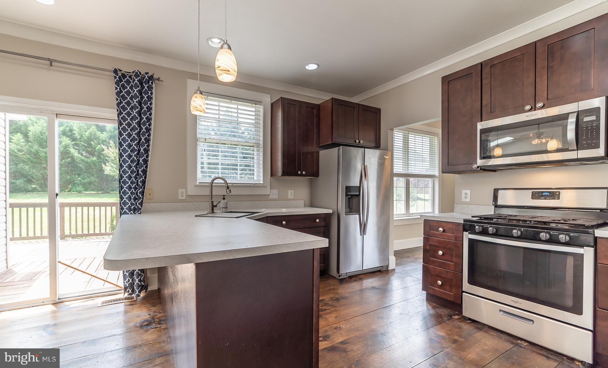 STRAWBERRY HILL EST SUB - Residential