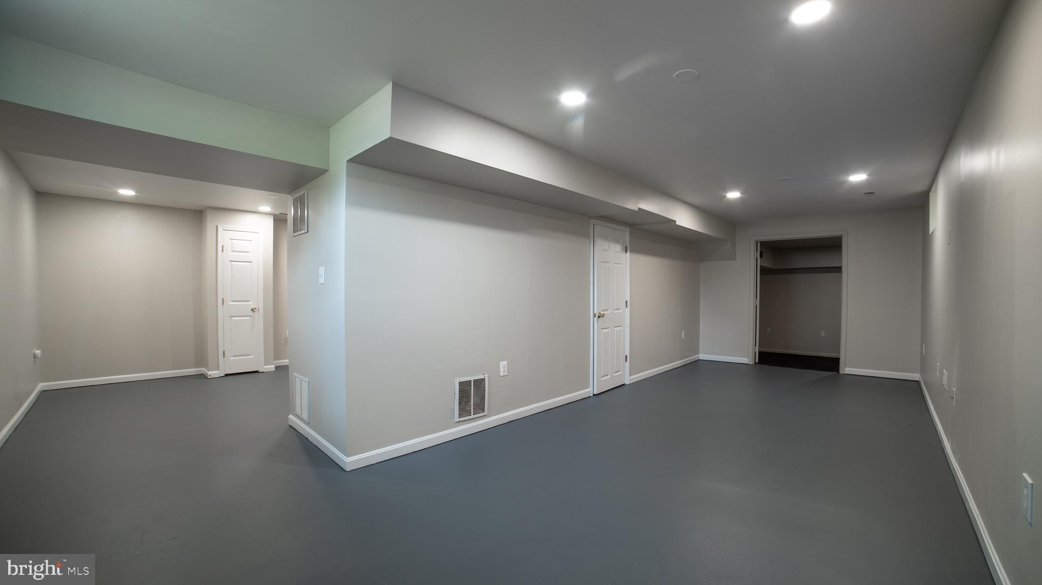 STRAWBERRY HILL EST SUB - Residential