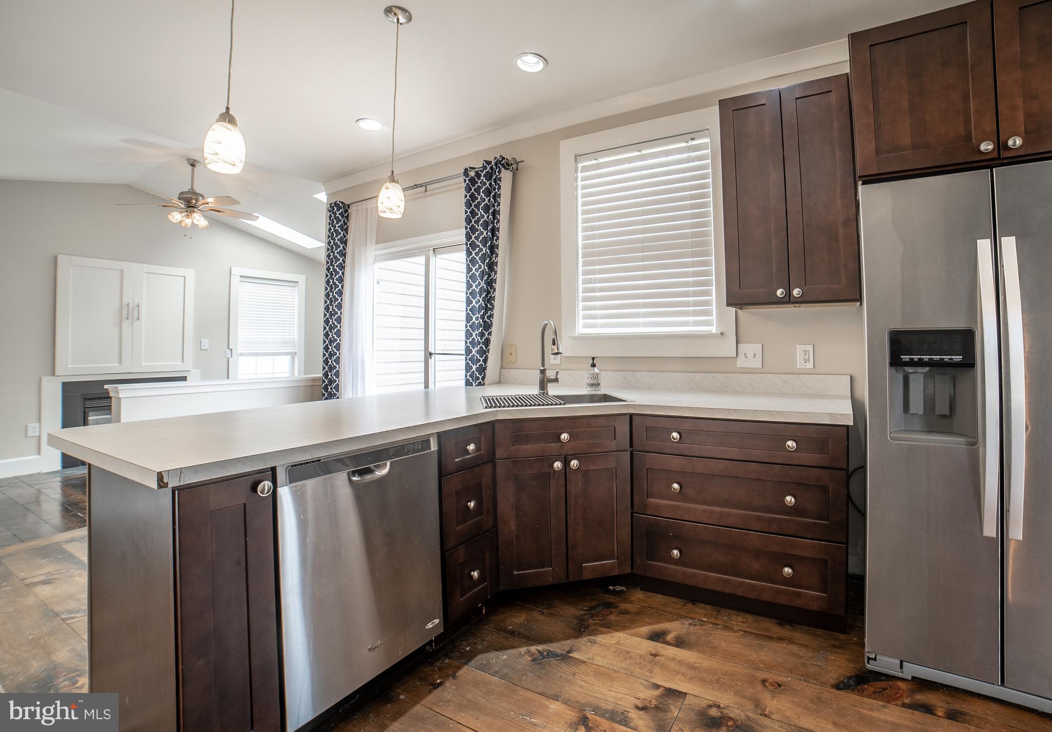 STRAWBERRY HILL EST SUB - Residential